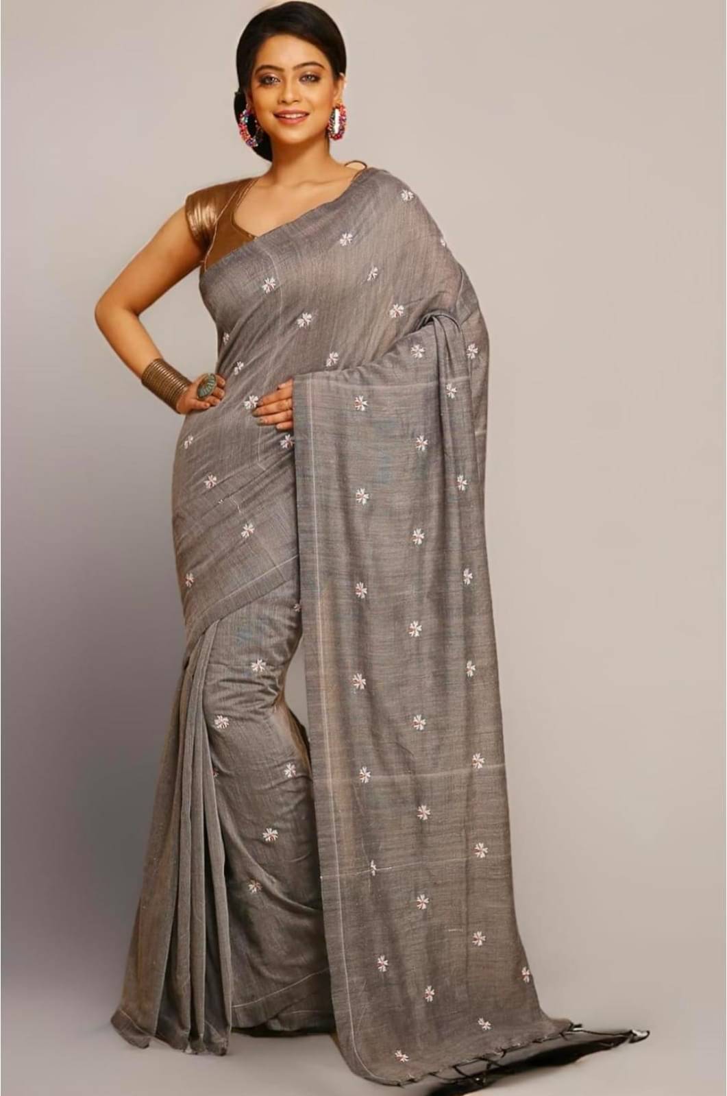     			BRYNBRIT Cotton Blend Embroidered Chanderi saree With Unstitched Blouse Piece ( Grey )