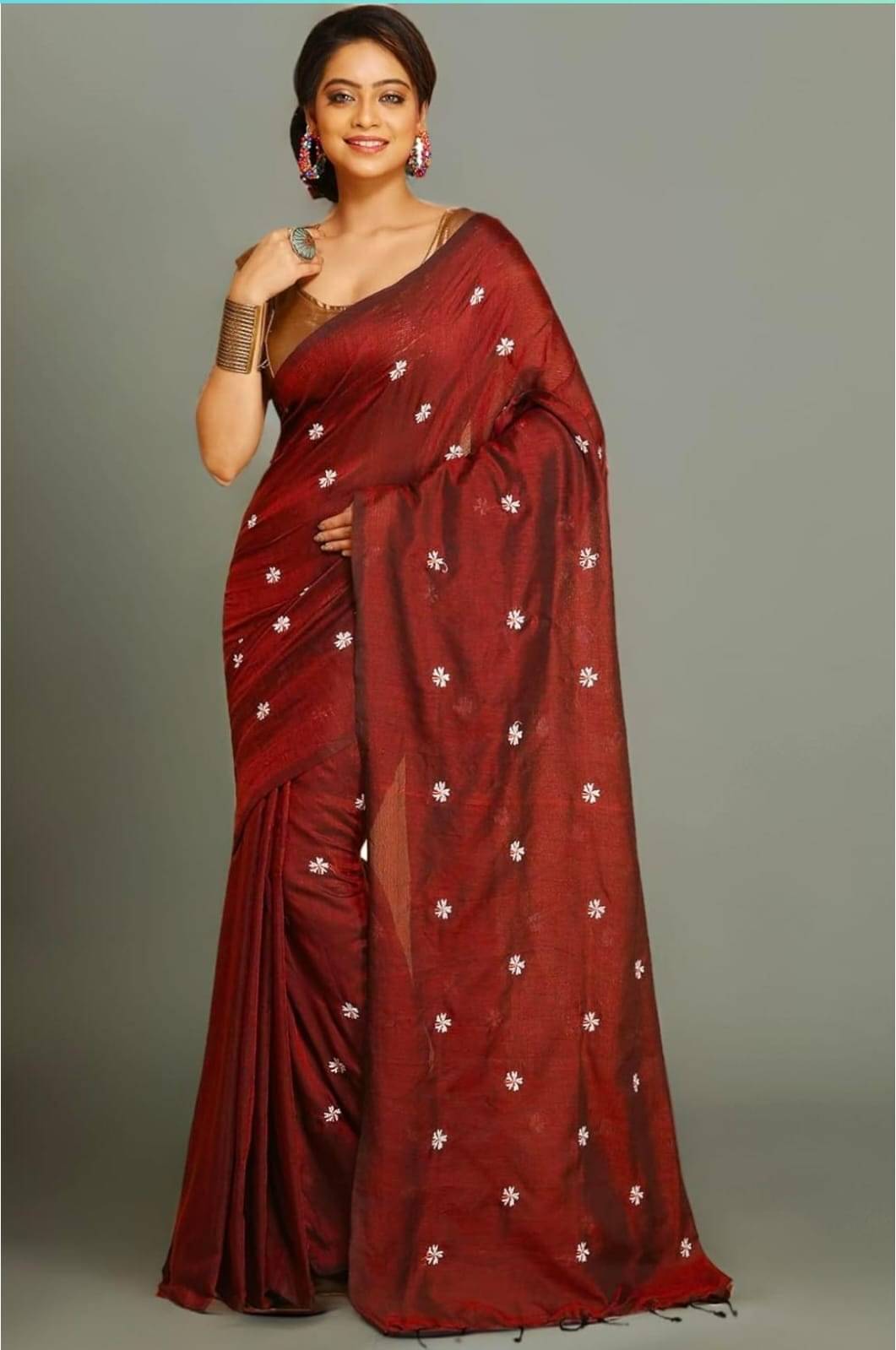 BRYNBRIT Cotton Blend Embroidered Chanderi saree With Unstitched Blouse Piece ( Maroon ) BRYNBRIT Cotton Blend Embroidered Chanderi saree With Unstitched Blouse Piece ( Maroon )