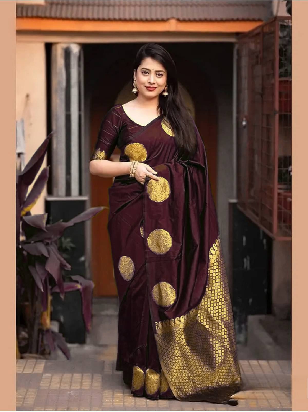     			Gazal Fashions Silk Woven Banarasi saree With Unstitched Blouse Piece ( Maroon )