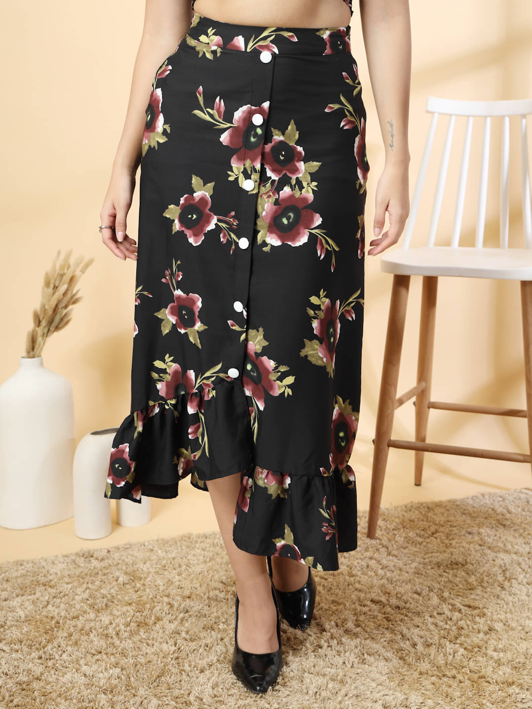 Oomph! Black Crepe Women's Flared Skirt ( Pack of 1 )     			Oomph! Black Crepe Women's Flared Skirt ( Pack of 1 )