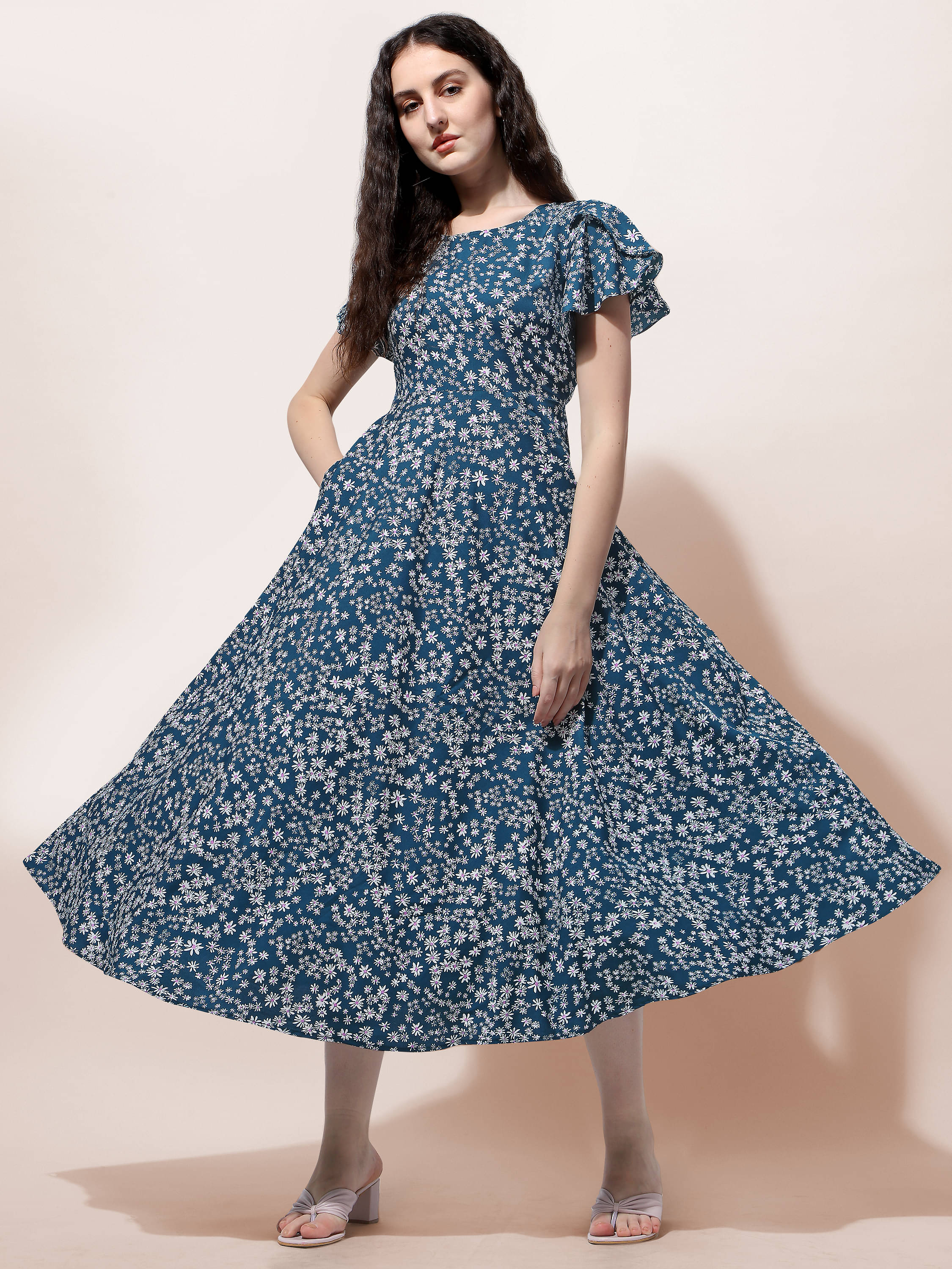     			Oomph! Women Crepe Printed A-line Dress ( Green )