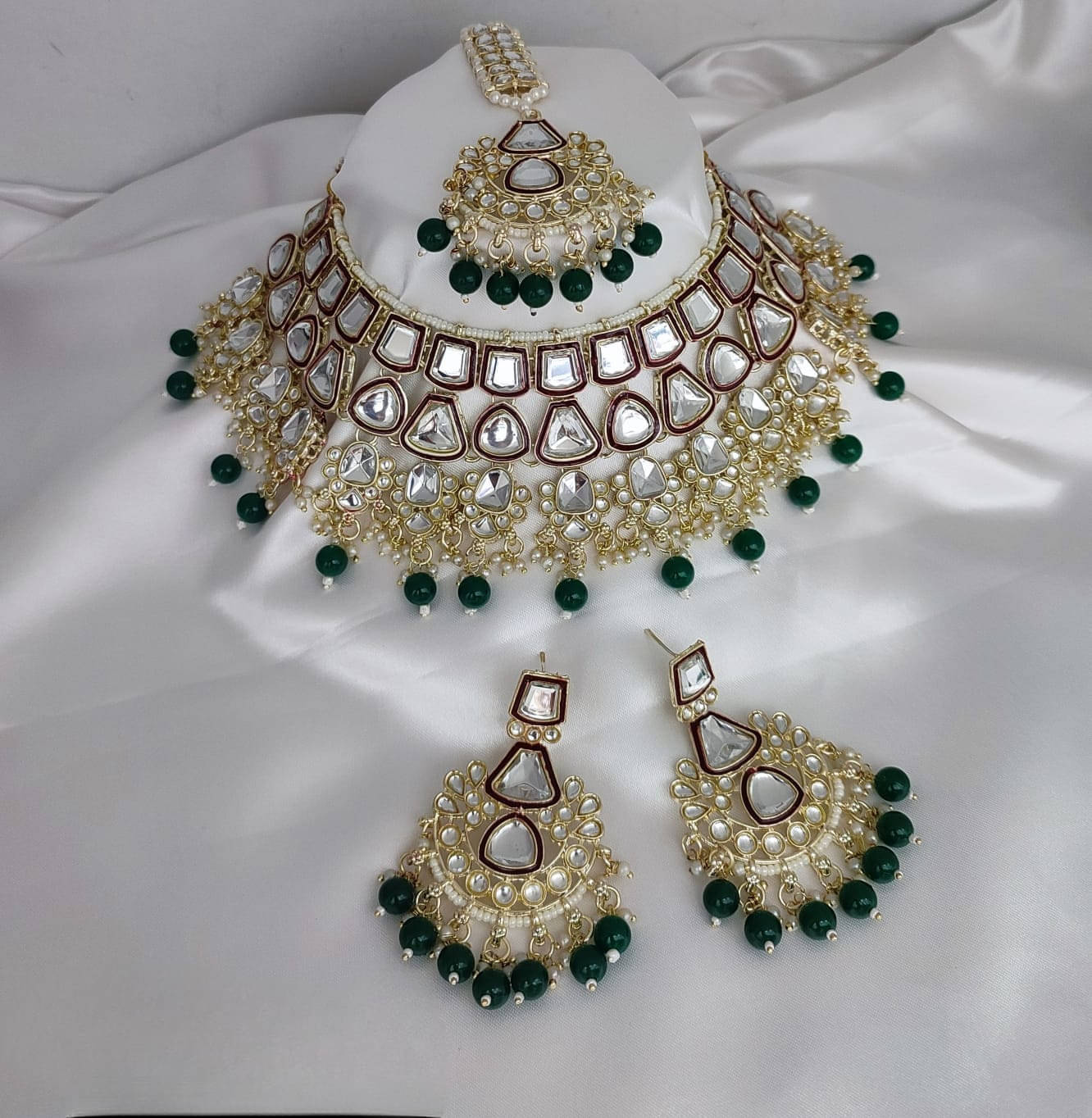     			Padmawati Multicolor Alloy Necklace Set ( Pack of 1 )