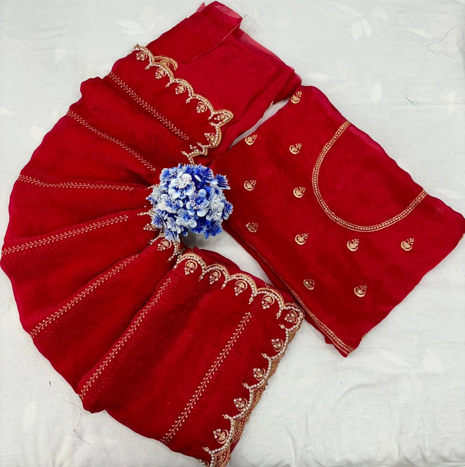 SHRIMORI Silk Blend Embellished Maheshwari Saree With Unstitched Blouse Piece ( Red ) SHRIMORI Silk Blend Embellished Maheshwari Saree With Unstitched Blouse Piece ( Red )