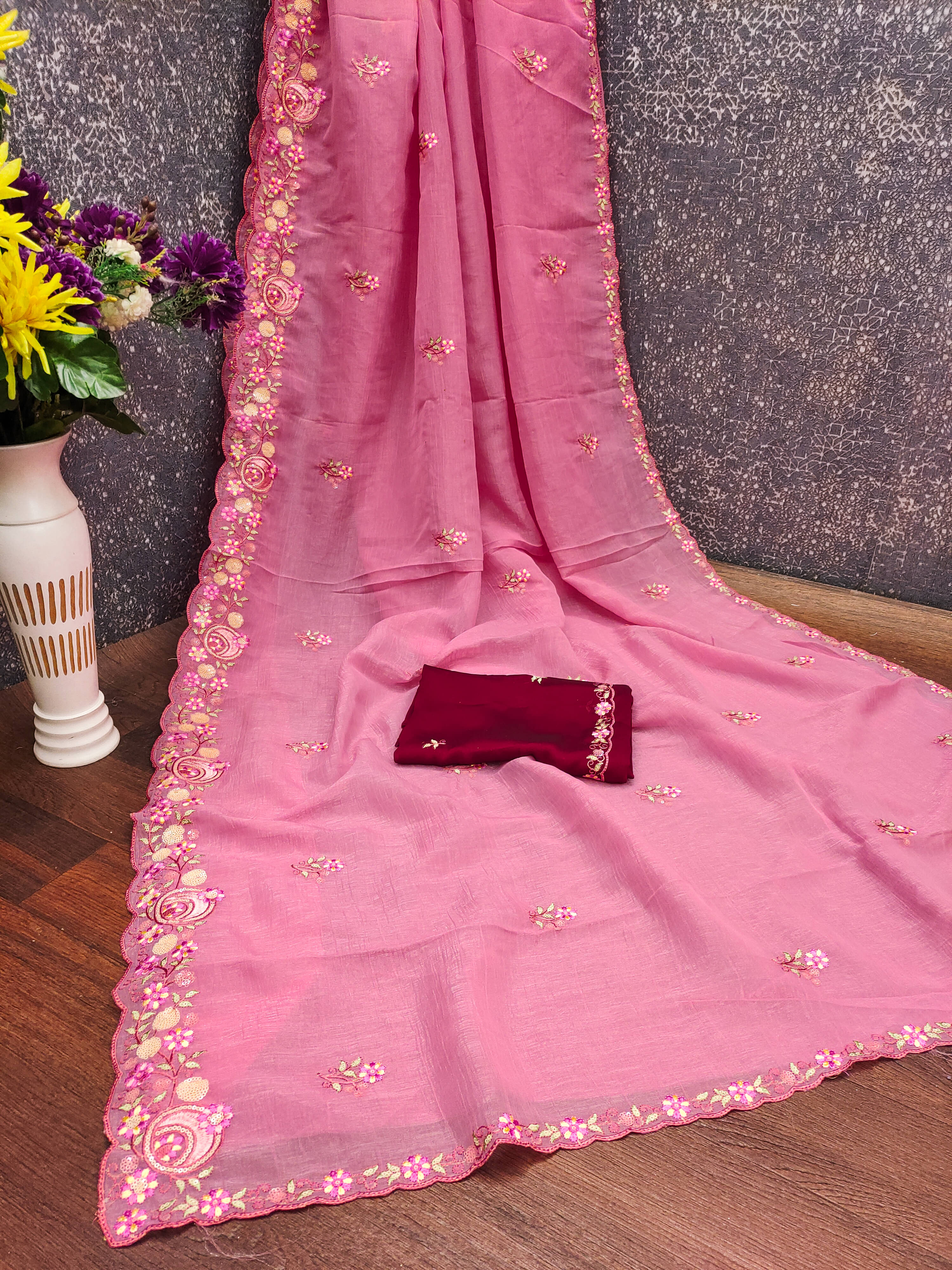     			Sanwariya Silk Chanderi Embellished Chanderi saree With Unstitched Blouse Piece ( Pink )