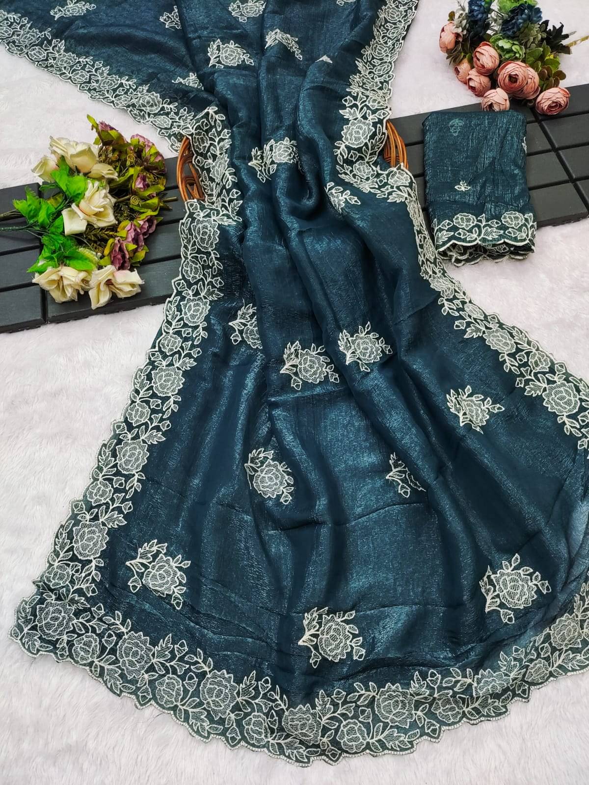 Sanwariya Silk Silk Blend Embellished Maheshwari Saree With Unstitched Blouse Piece ( Rama ) Sanwariya Silk Silk Blend Embellished Maheshwari Saree With Unstitched Blouse Piece ( Rama )