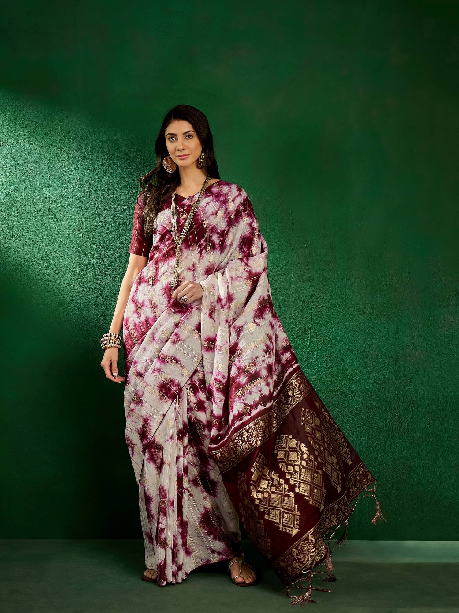 Shree Mahantam Cotton Dyed Banarasi saree With Unstitched Blouse Piece ( Maroon )     			Shree Mahantam Cotton Dyed Banarasi saree With Unstitched Blouse Piece ( Maroon )