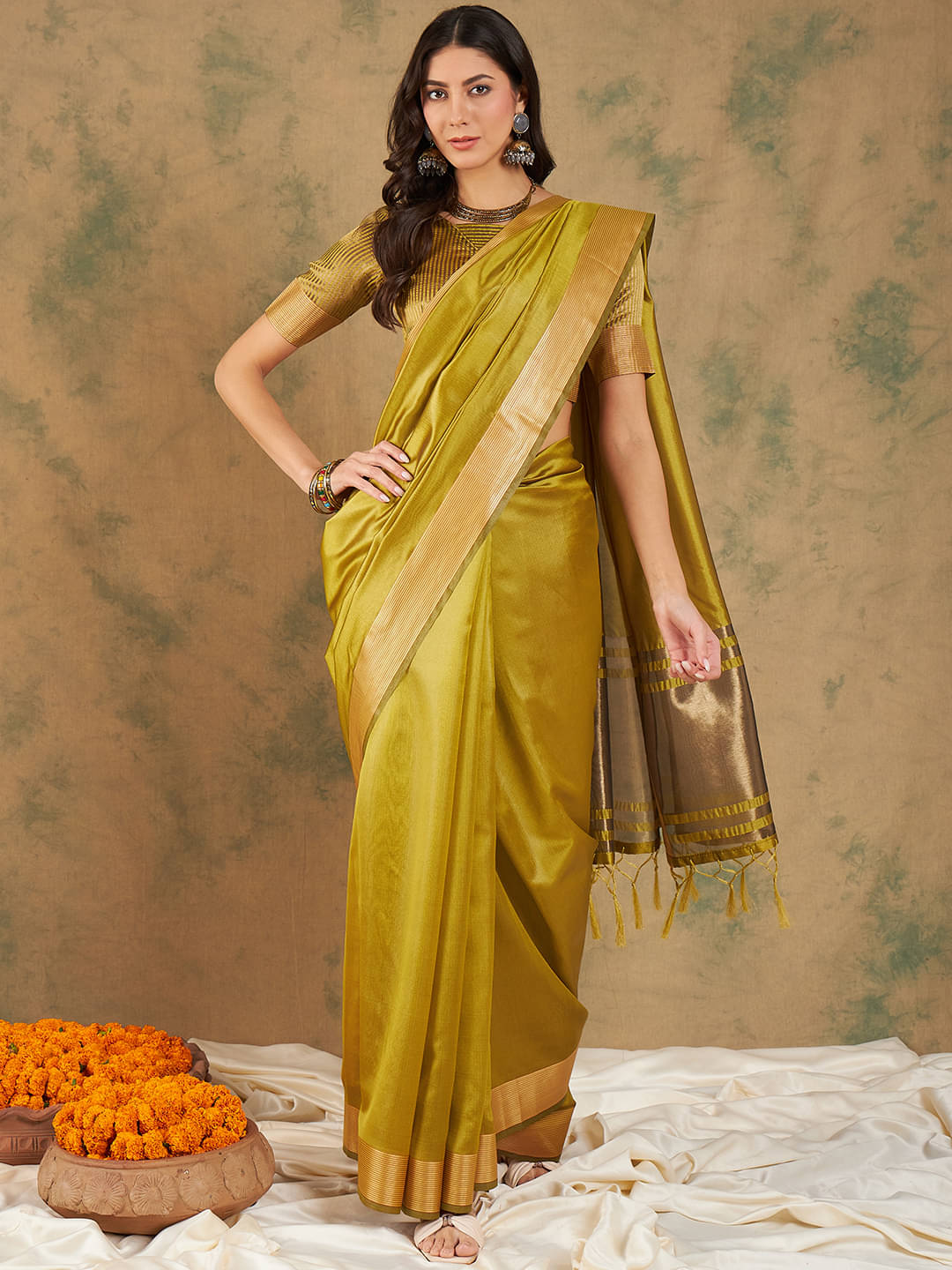 Shree Mahantam Organza Embellished Banarasi saree With Unstitched Blouse Piece ( Mustard ) Shree Mahantam Organza Embellished Banarasi saree With Unstitched Blouse Piece ( Mustard )