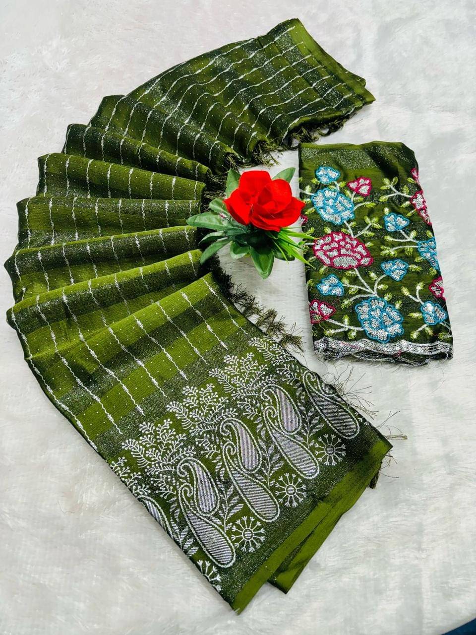     			Sitanjali Lifestyle Georgette Embellished Maheshwari Saree With Unstitched Blouse Piece ( Light Green )