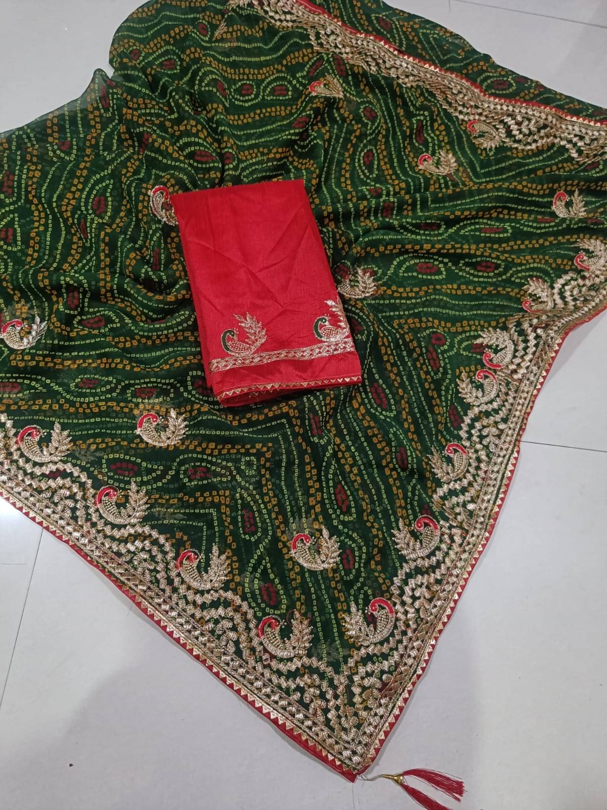 supalee Tex Georgette Printed Regular Saree With Unstitched Blouse Piece ( Green ) supalee Tex Georgette Printed Regular Saree With Unstitched Blouse Piece ( Green )