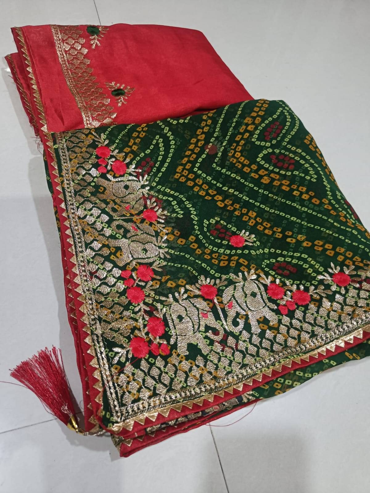 supalee Tex Georgette Printed Regular Saree With Unstitched Blouse Piece ( Green )     			supalee Tex Georgette Printed Regular Saree With Unstitched Blouse Piece ( Green )