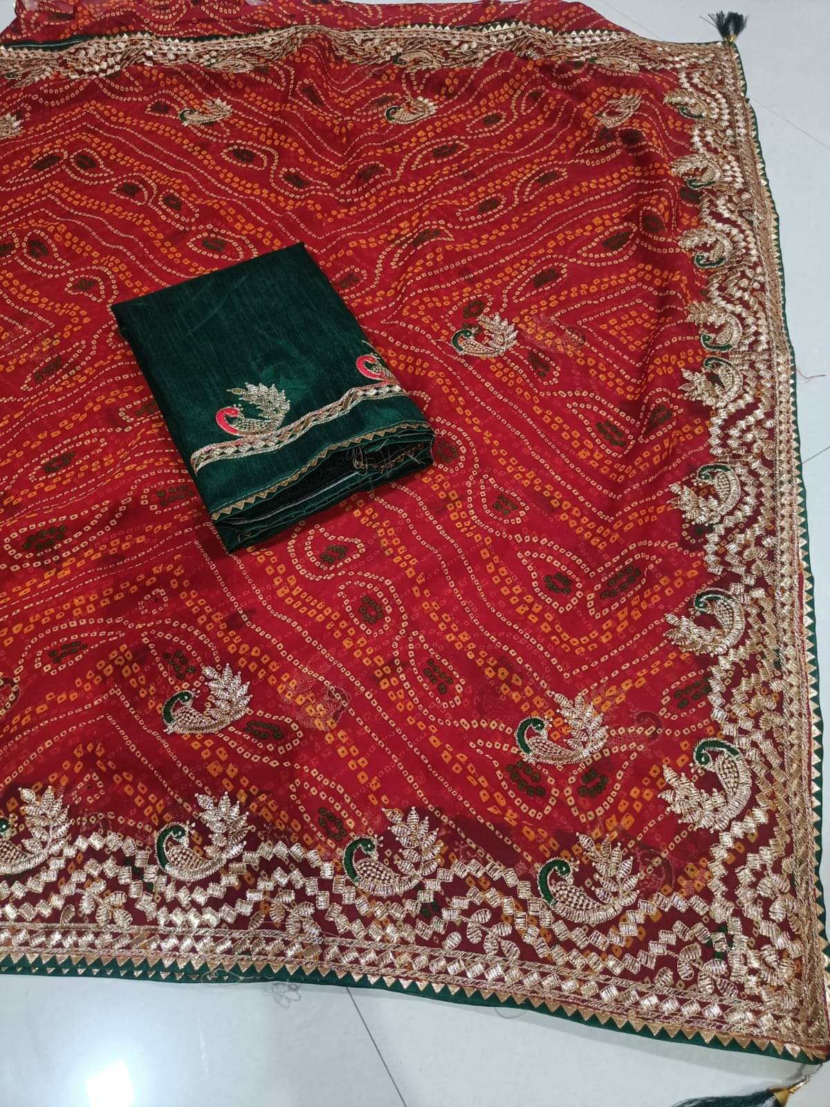 supalee Tex Georgette Printed Regular Saree With Unstitched Blouse Piece ( Red )     			supalee Tex Georgette Printed Regular Saree With Unstitched Blouse Piece ( Red )