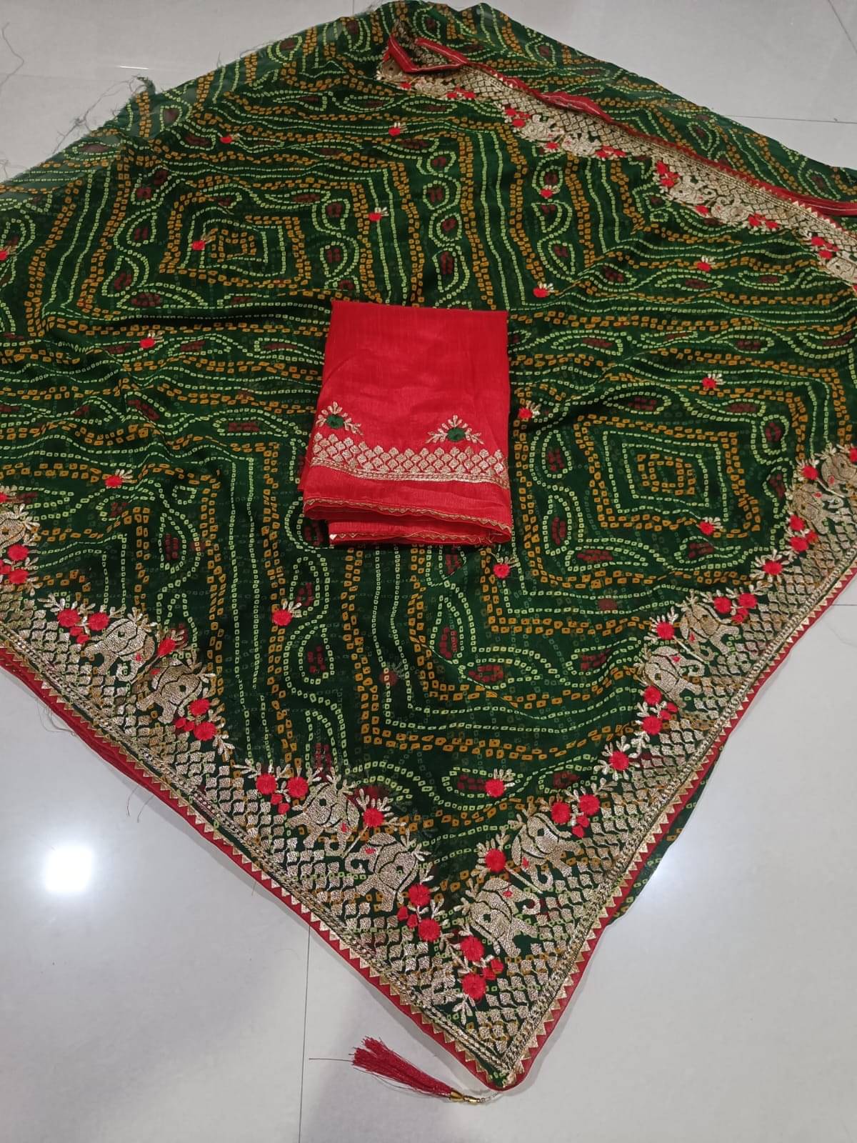 supalee Tex Georgette Printed Regular Saree With Unstitched Blouse Piece ( Green ) supalee Tex Georgette Printed Regular Saree With Unstitched Blouse Piece ( Green )