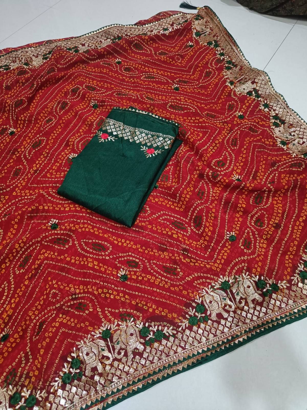 supalee Tex Georgette Printed Regular Saree With Unstitched Blouse Piece ( Red ) supalee Tex Georgette Printed Regular Saree With Unstitched Blouse Piece ( Red )