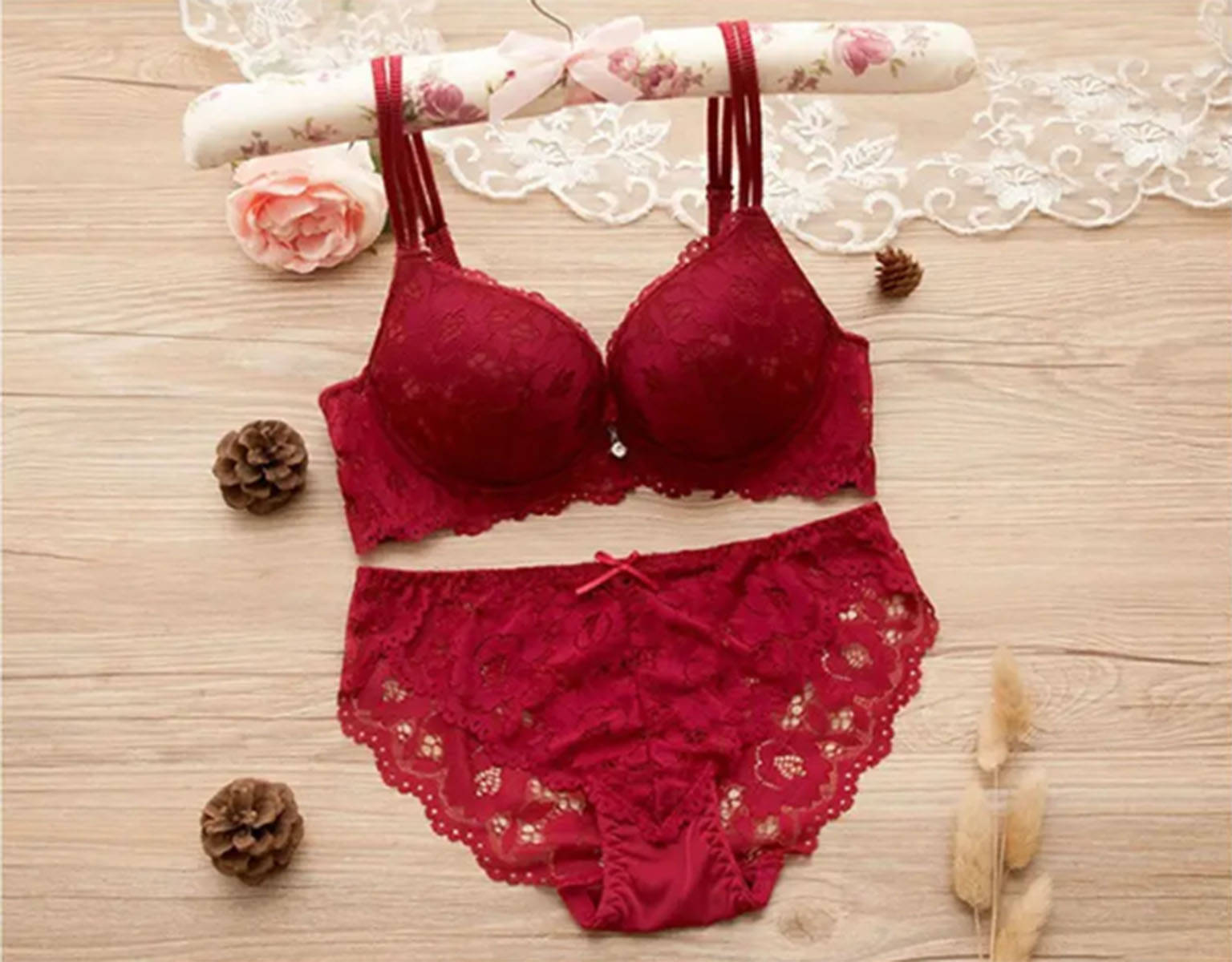 Estilo Vastra Cotton Lycra Lightly Padded Bra & Panty Set ( Maroon , Pack of 1 ) Estilo Vastra Cotton Lycra Lightly Padded Bra & Panty Set ( Maroon , Pack of 1 )
