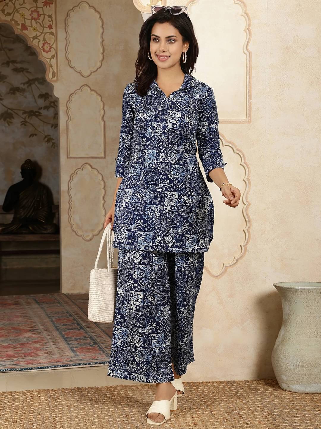 Gulmohar Jaipur Women Cotton Printed Straight Kurti With Palazzo ( Indigo )     			Gulmohar Jaipur Women Cotton Printed Straight Kurti With Palazzo ( Indigo )