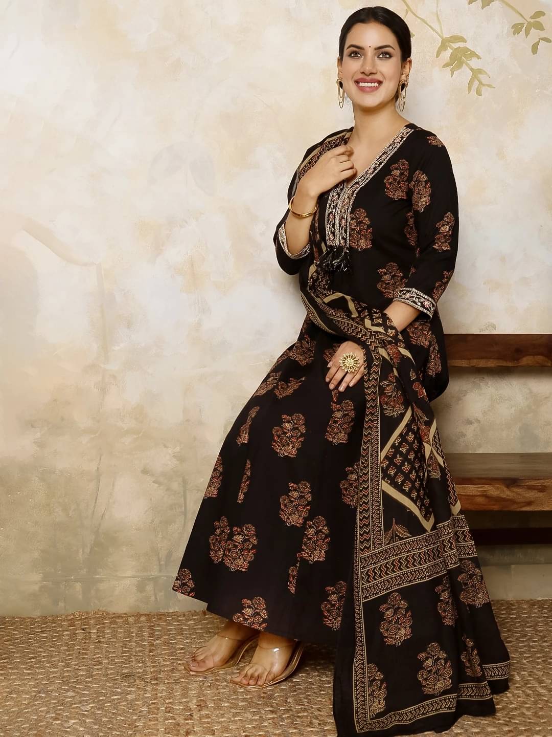 Gulmohar Jaipur Women Cotton Printed Flared Kurti With Palazzo ( Black )     			Gulmohar Jaipur Women Cotton Printed Flared Kurti With Palazzo ( Black )