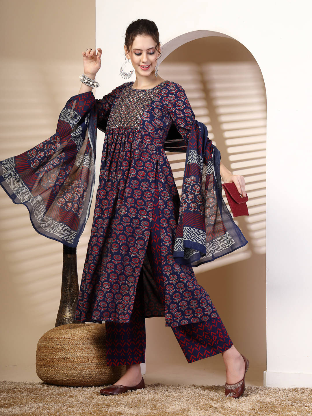     			Gulmohar Jaipur Women Cotton Printed Flared Kurti With Pants ( Blue )