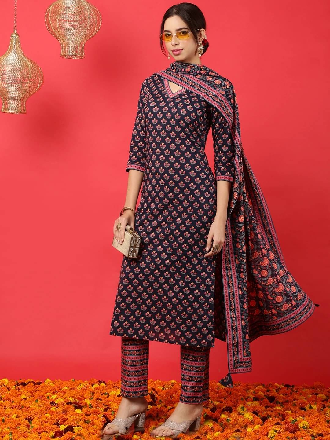 Gulmohar Jaipur Women Cotton Printed Straight Kurti With Pants ( Blue ) Gulmohar Jaipur Women Cotton Printed Straight Kurti With Pants ( Blue )