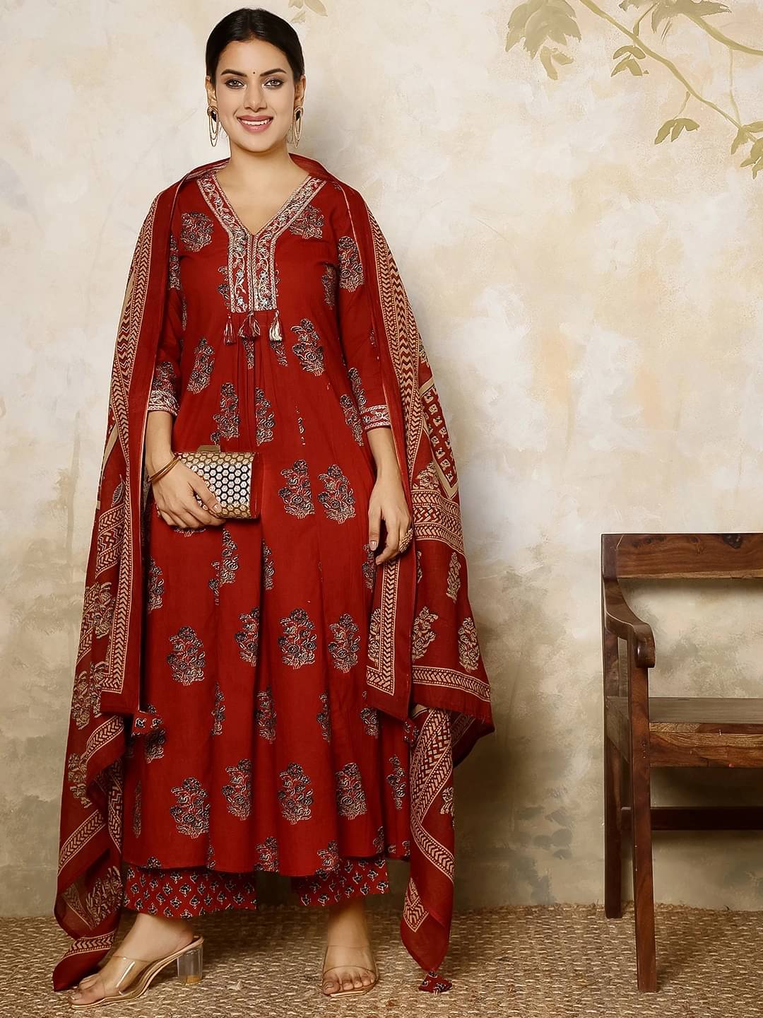     			Gulmohar Jaipur Women Cotton Printed Flared Kurti With Palazzo ( Maroon )