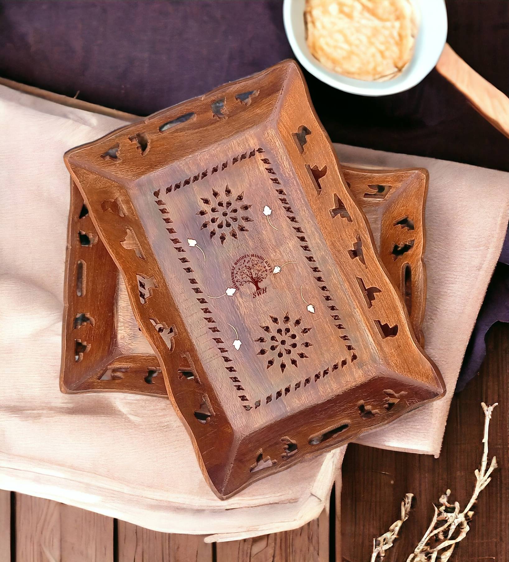     			WOODENLOGY Wooden Serving Tray 1000 ml Black ( Set of 2 )