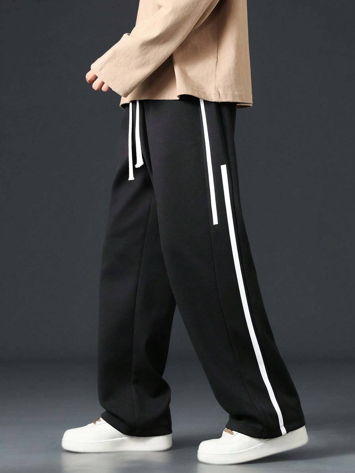     			KAJARU Loose Flat Men's Trouser - Black ( Pack of 1 )