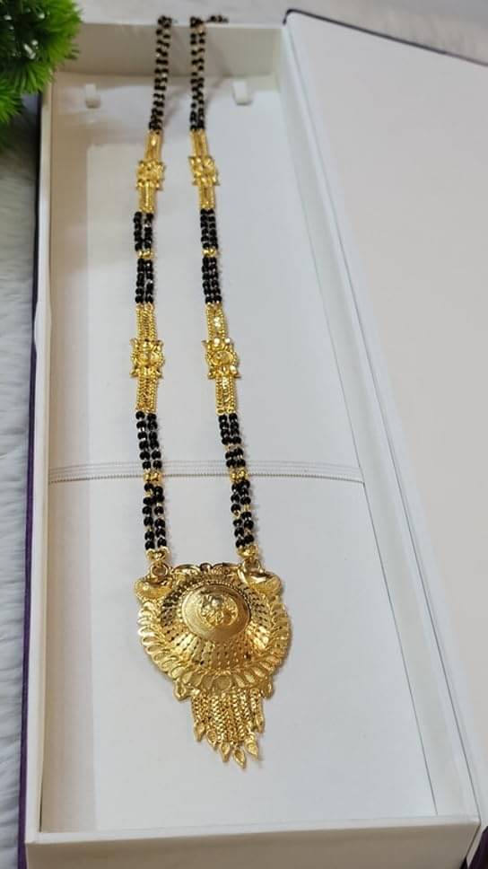     			SAJSHRUNGAR JEWELLERY Golden Mangalsutra Set ( Pack of 1 )