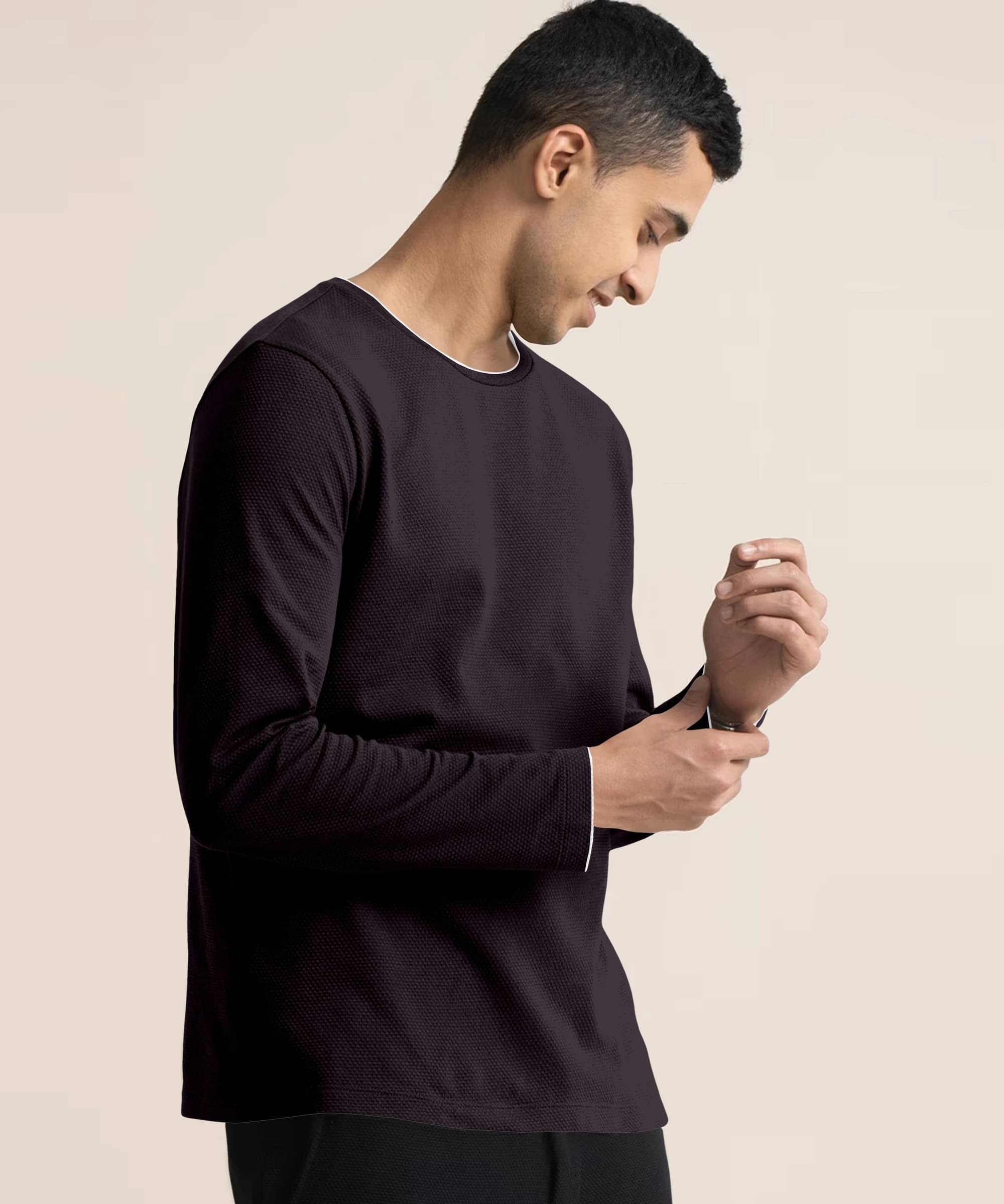     			The EG Store Men Cotton Slim Fit Solid T-Shirt ( Black )
