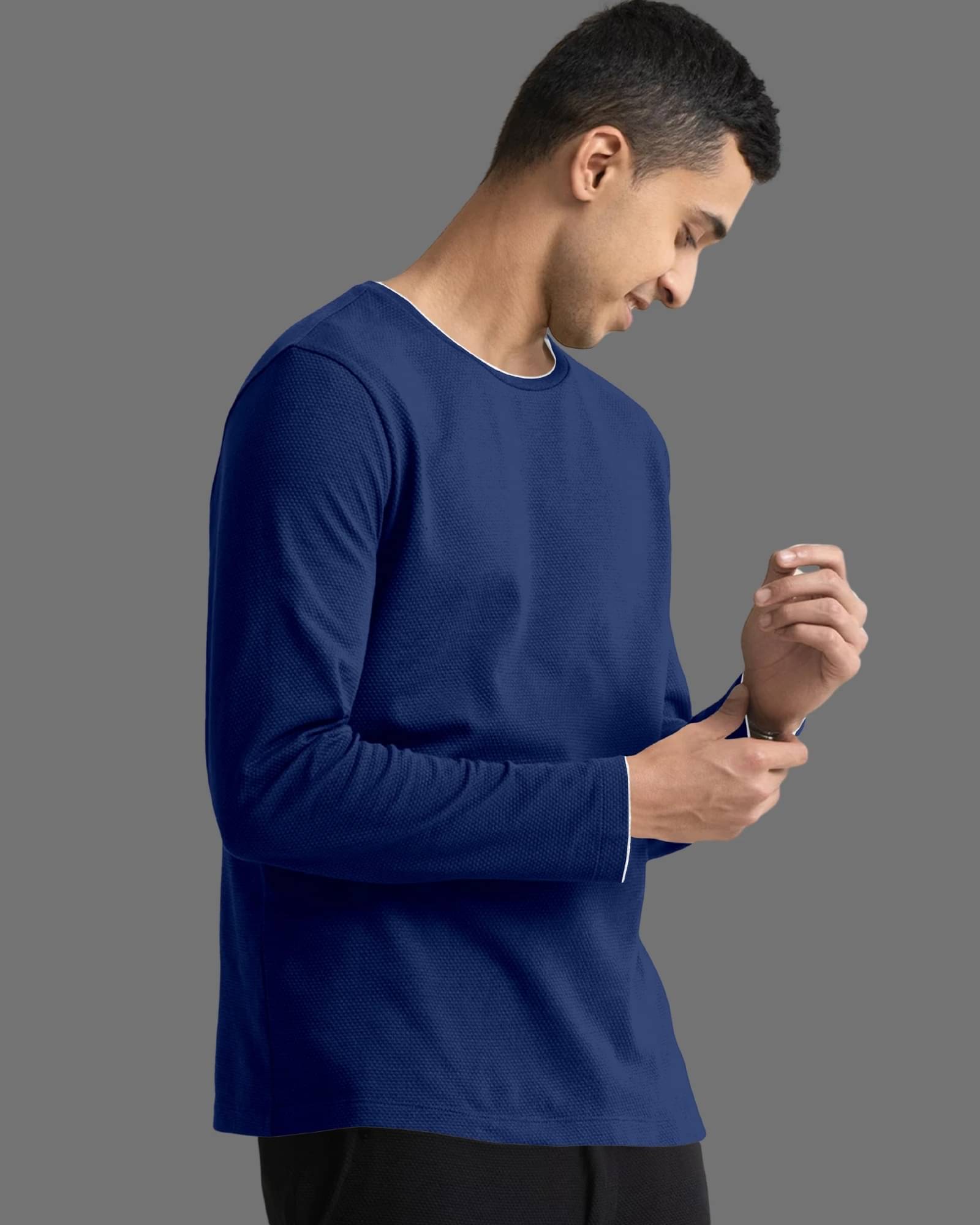 The EG Store Men Cotton Regular Fit Solid T-Shirt ( Blue ) The EG Store Men Cotton Regular Fit Solid T-Shirt ( Blue )