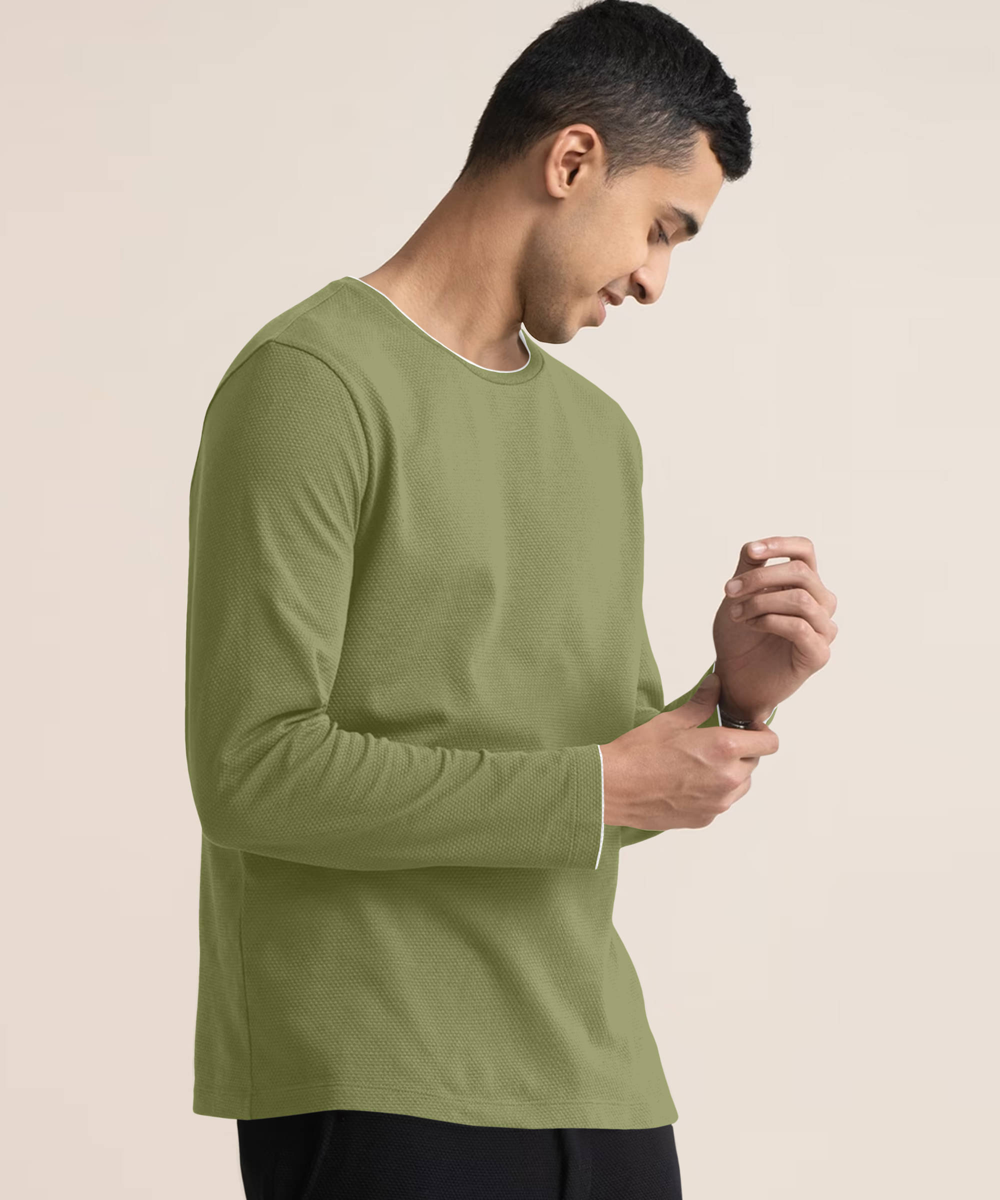     			The EG Store Men Cotton Slim Fit Solid T-Shirt ( Light Green )