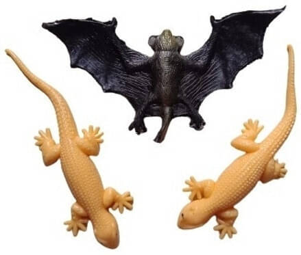     			BBS DEAL (1 Pcs Lizard , Centipede Kankhajura ,1 Bicchu Scorpion, 1 Pcs Cockroach) Insects Toy For Make Fool and fun gag toy Gag Toy (Multicolor)