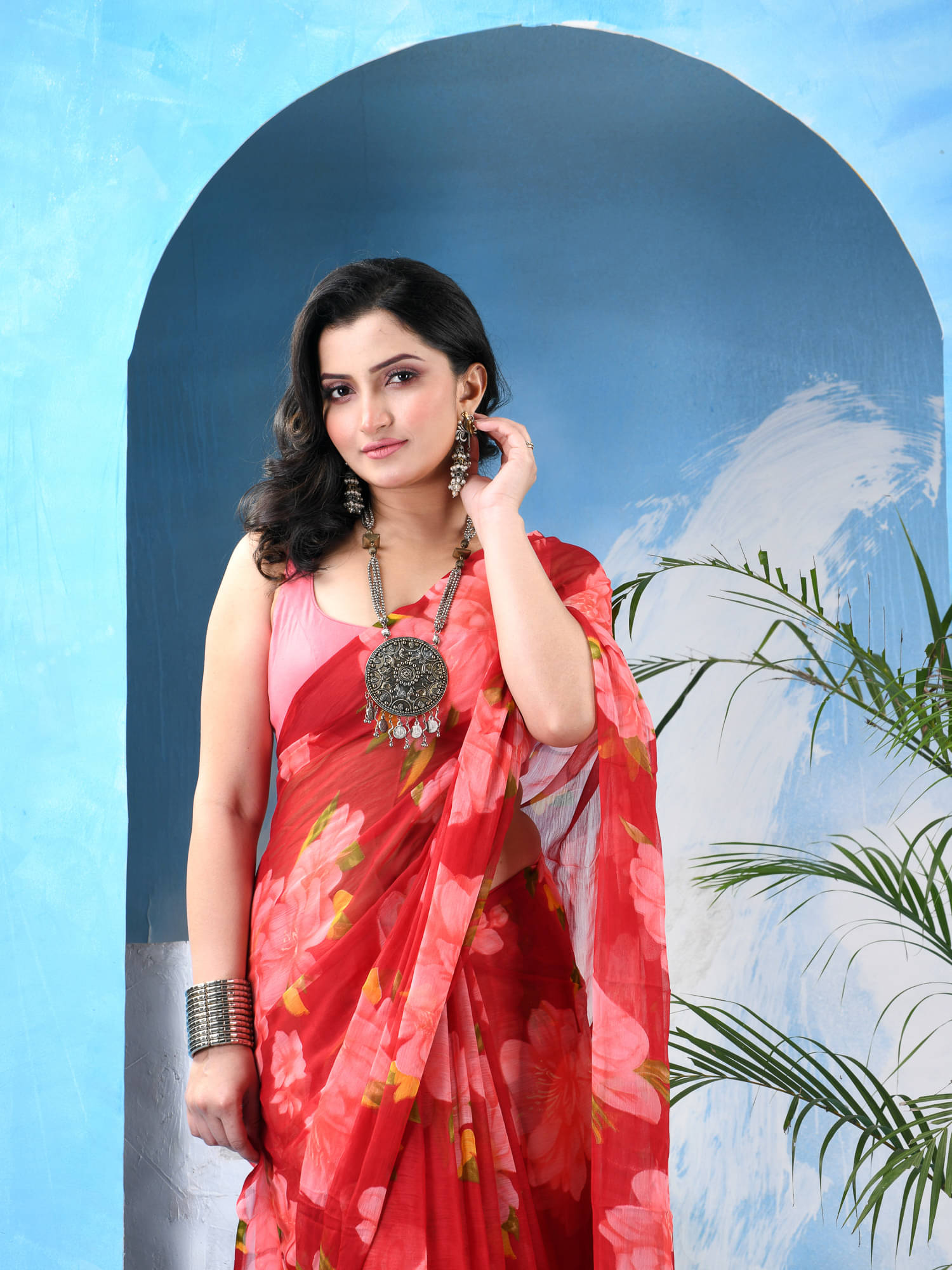     			Desh Bidesh Chiffon Self Design Regular Saree Without Blouse Piece ( Red )
