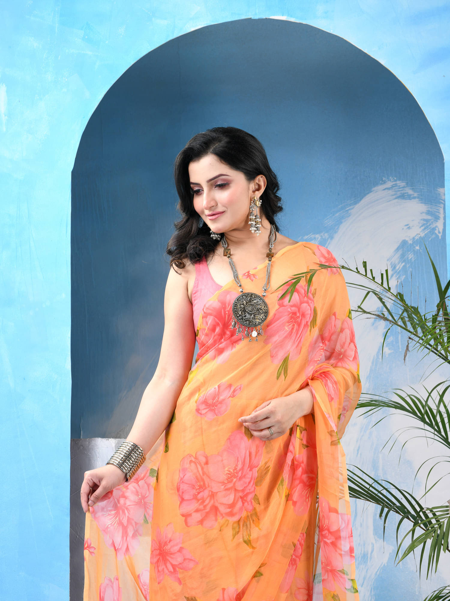 Desh Bidesh Chiffon Self Design Regular Saree Without Blouse Piece ( Magenta ) Desh Bidesh Chiffon Self Design Regular Saree Without Blouse Piece ( Magenta )