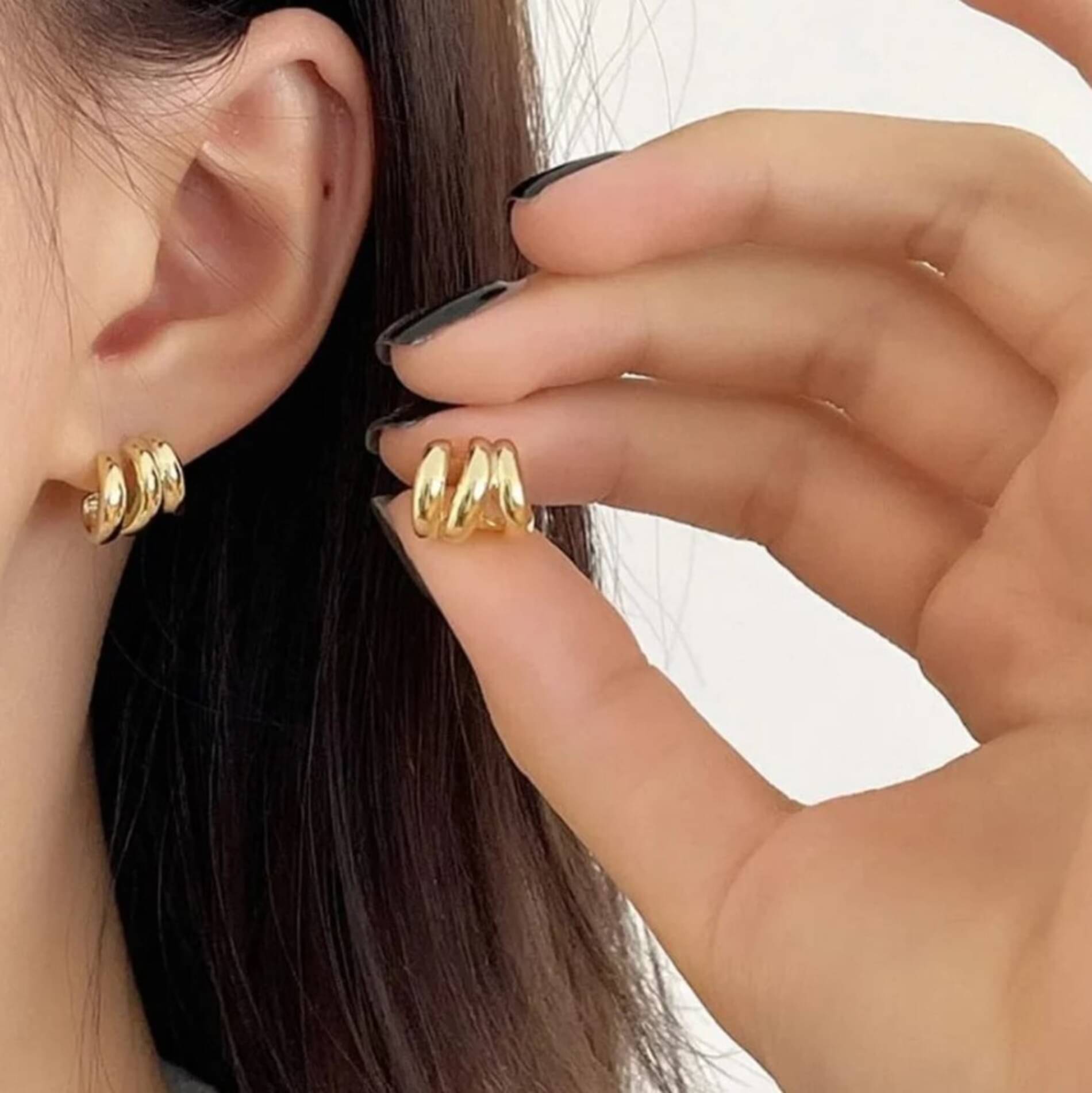     			Inko&co Gold Stud Earrings ( Pack of 1 )