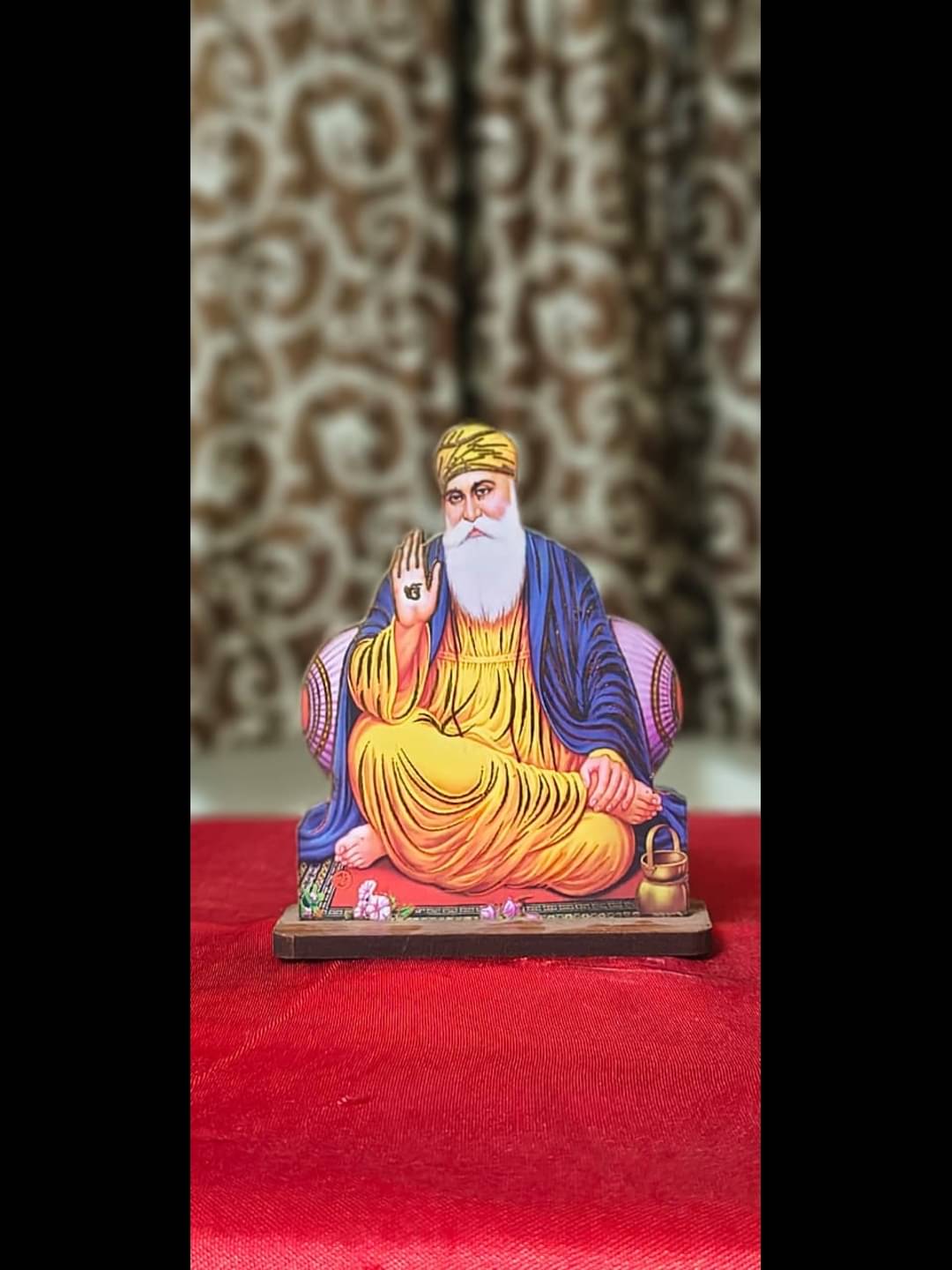 MVD Gurunanak Ideal For Car Dashboard ( Pack of 1 ) MVD Gurunanak Ideal For Car Dashboard ( Pack of 1 )