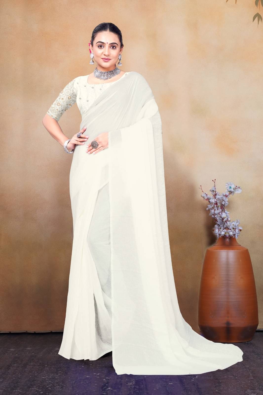Madhav Art Silk Solid Regular Saree With Unstitched Blouse Piece ( White ) Madhav Art Silk Solid Regular Saree With Unstitched Blouse Piece ( White )