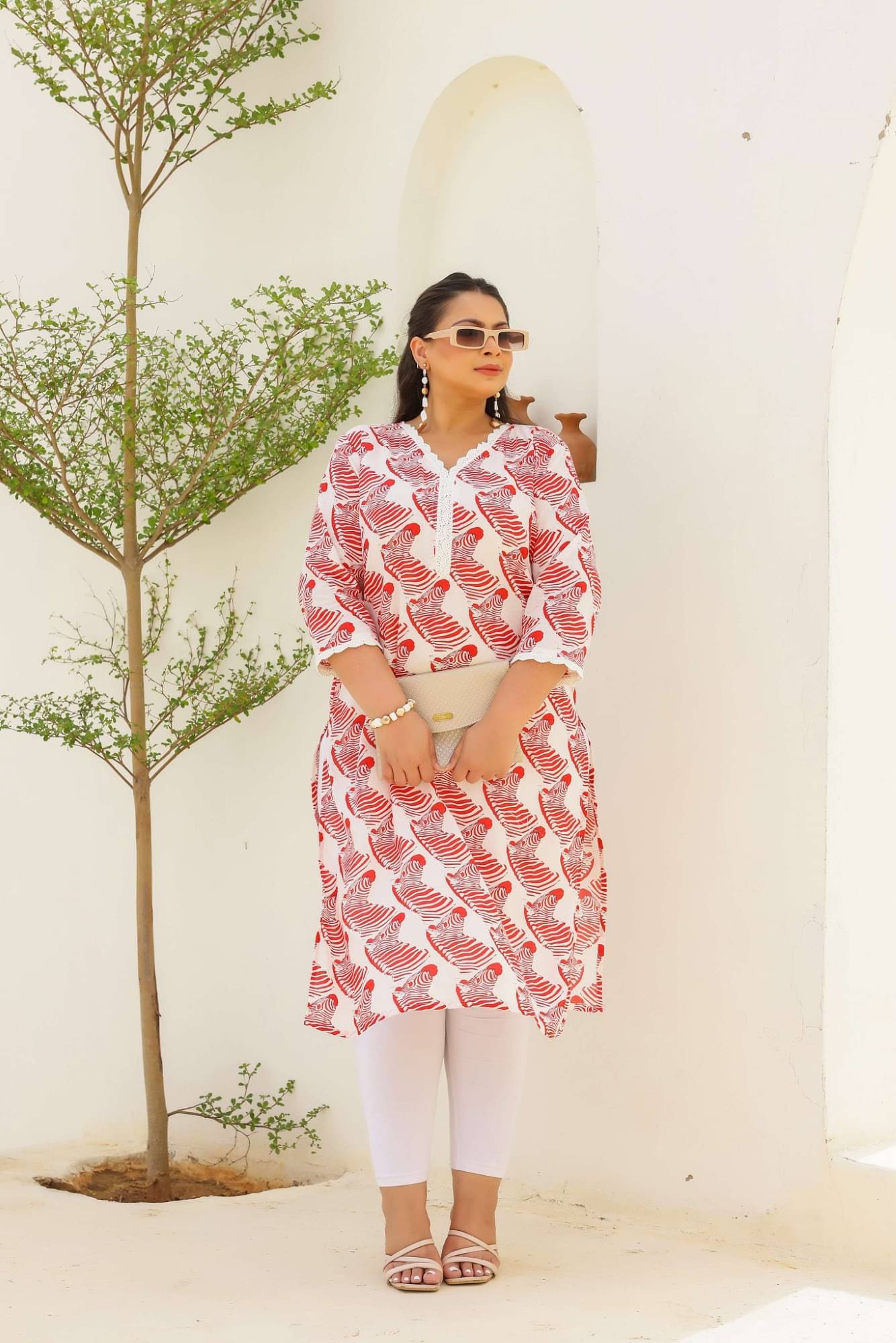     			Flavia Creation Women Cotton Printed A-line Kurti ( Multicolor )