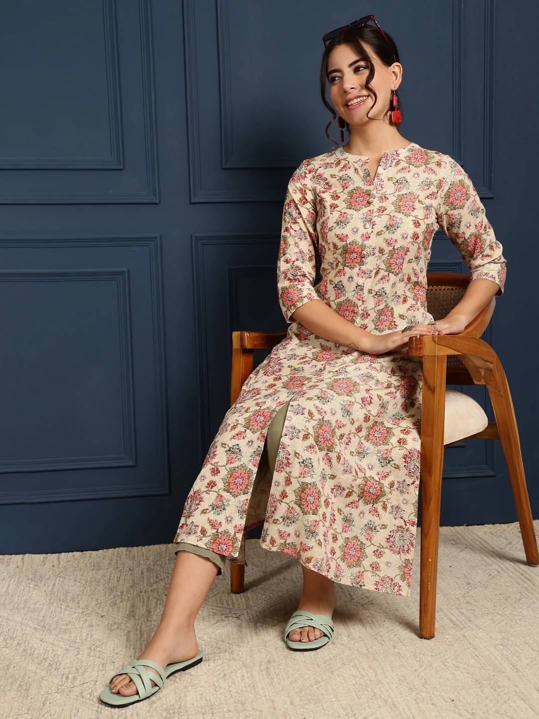     			Gulmohar Jaipur Women Cotton Blend Printed Straight Kurti ( Beige )