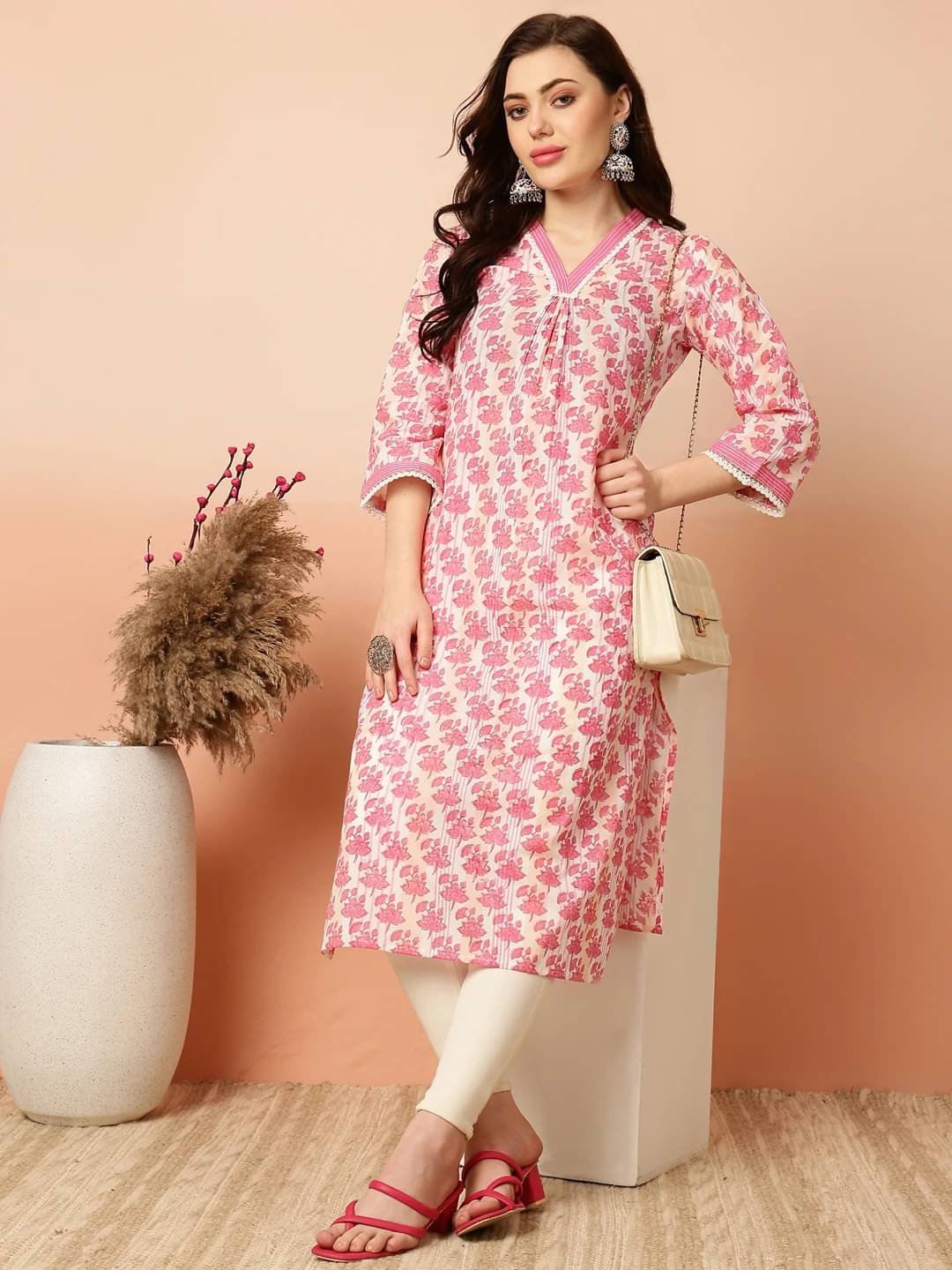     			Gulmohar Jaipur Women Cotton Printed Straight Kurti ( Pink )