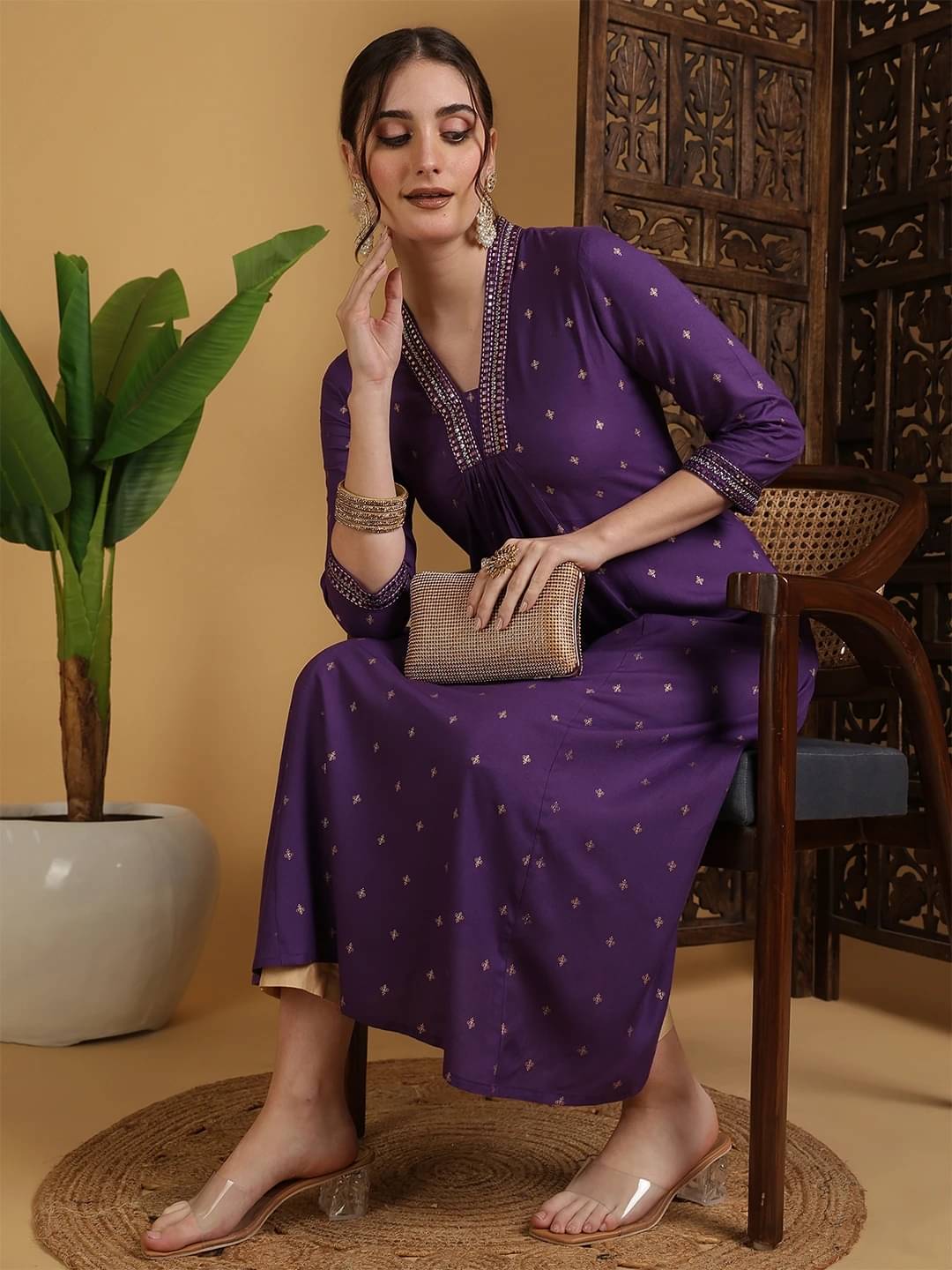     			Gulmohar Jaipur Women Viscose Rayon Solid Flared Kurti ( Purple )