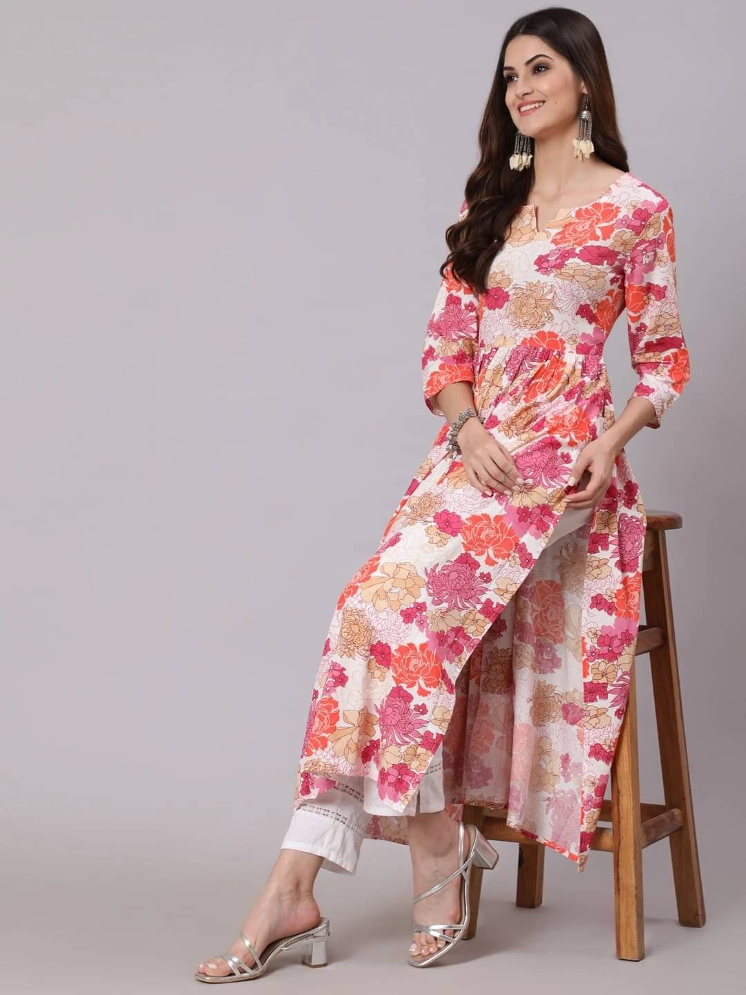 Gulmohar Jaipur Women Viscose Rayon Printed A-line Kurti ( Multicolor1 ) Gulmohar Jaipur Women Viscose Rayon Printed A-line Kurti ( Multicolor1 )
