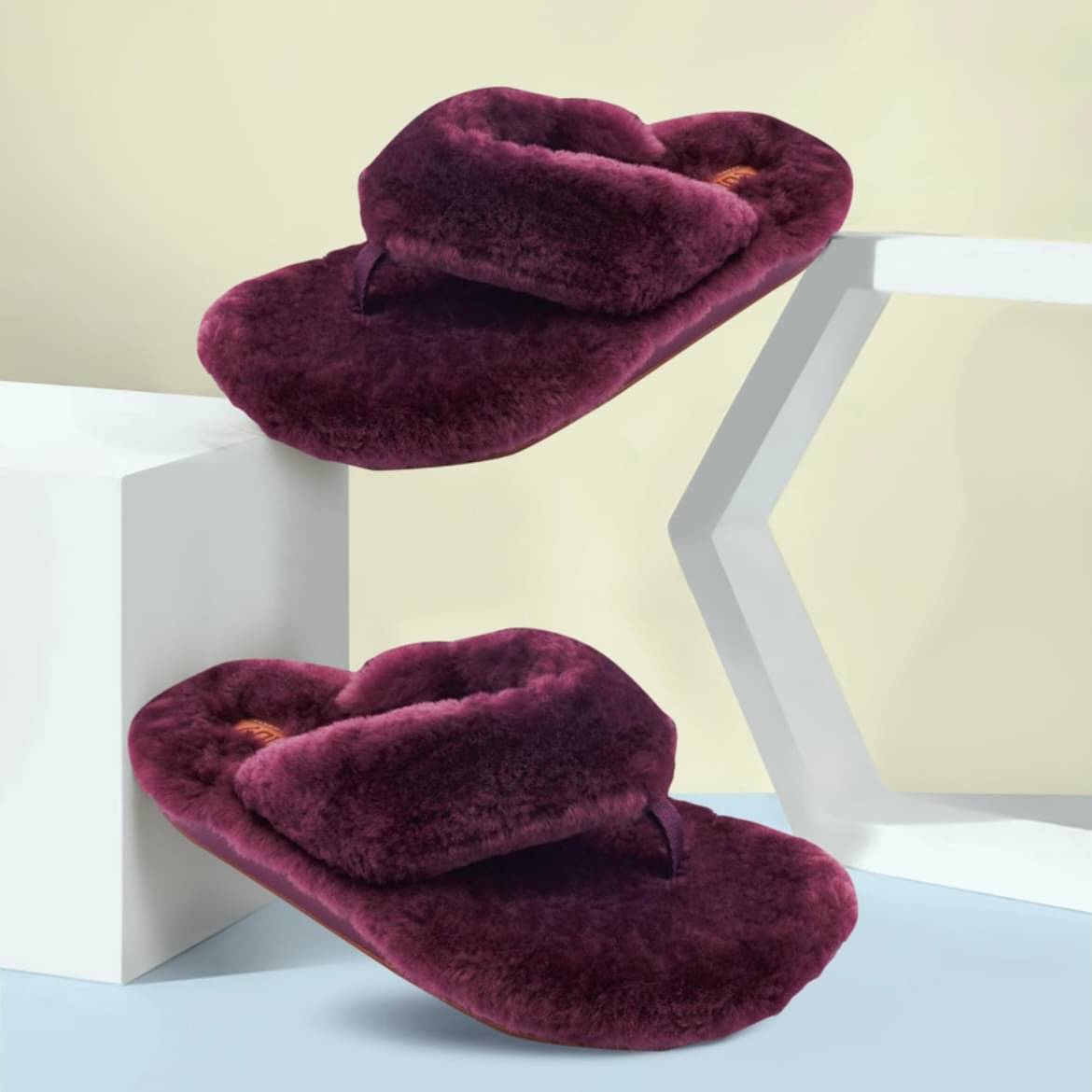    			Shoemusq Maroon Women's Thong Flip Flop