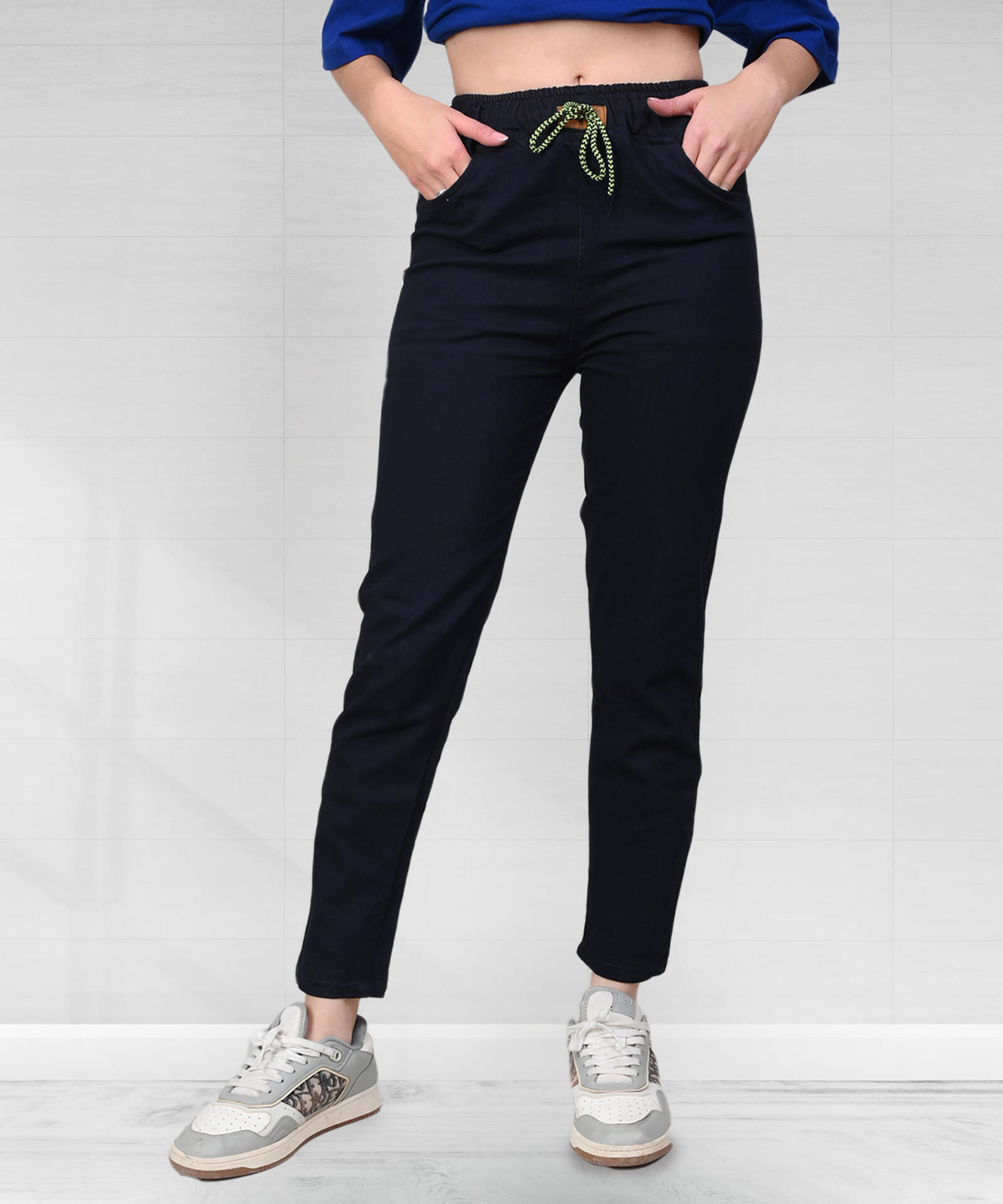     			Coutume Collections Women's Regular Fit Mid-Rise Jeans ( Black )
