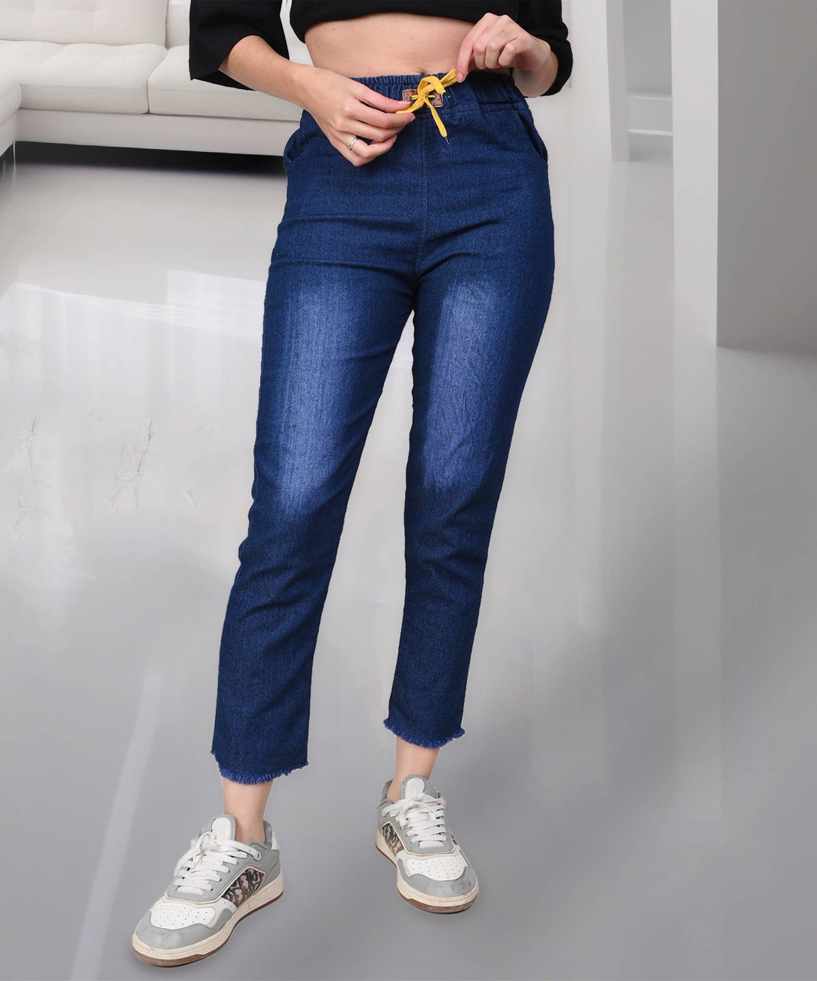     			Coutume Collections Women's Regular Fit Mid-Rise Jeans ( Blue )