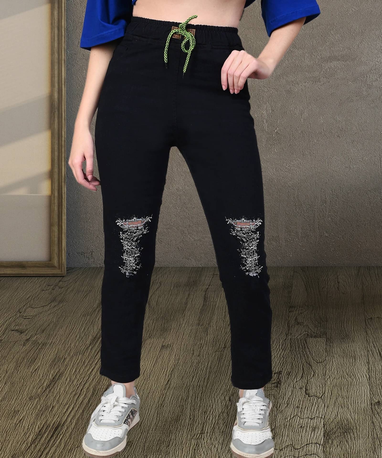     			Coutume Collections Women's Regular Fit Mid-Rise Jeans ( Black )
