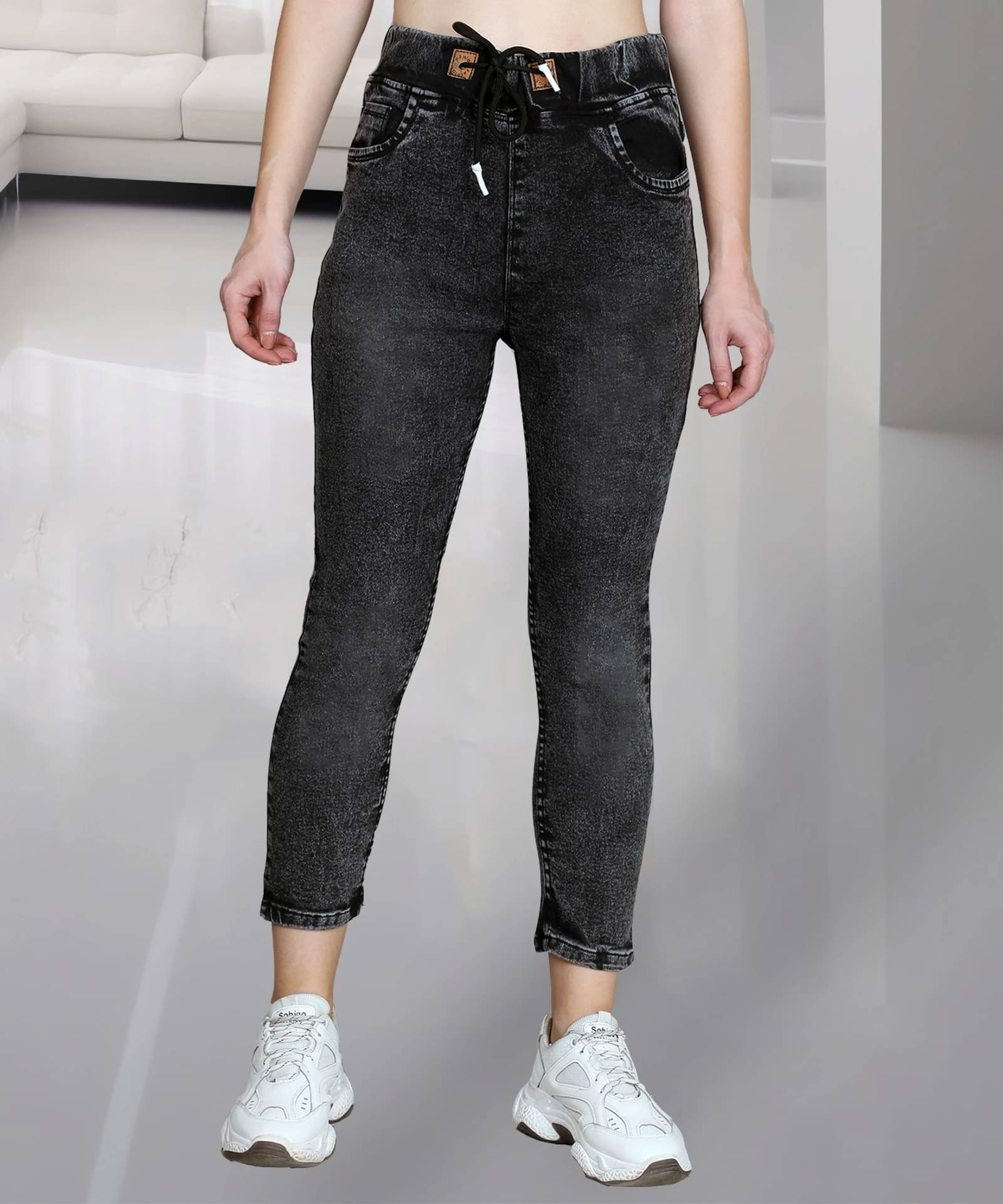     			Coutume Collections Women's Regular Fit Mid-Rise Jeans ( Black )