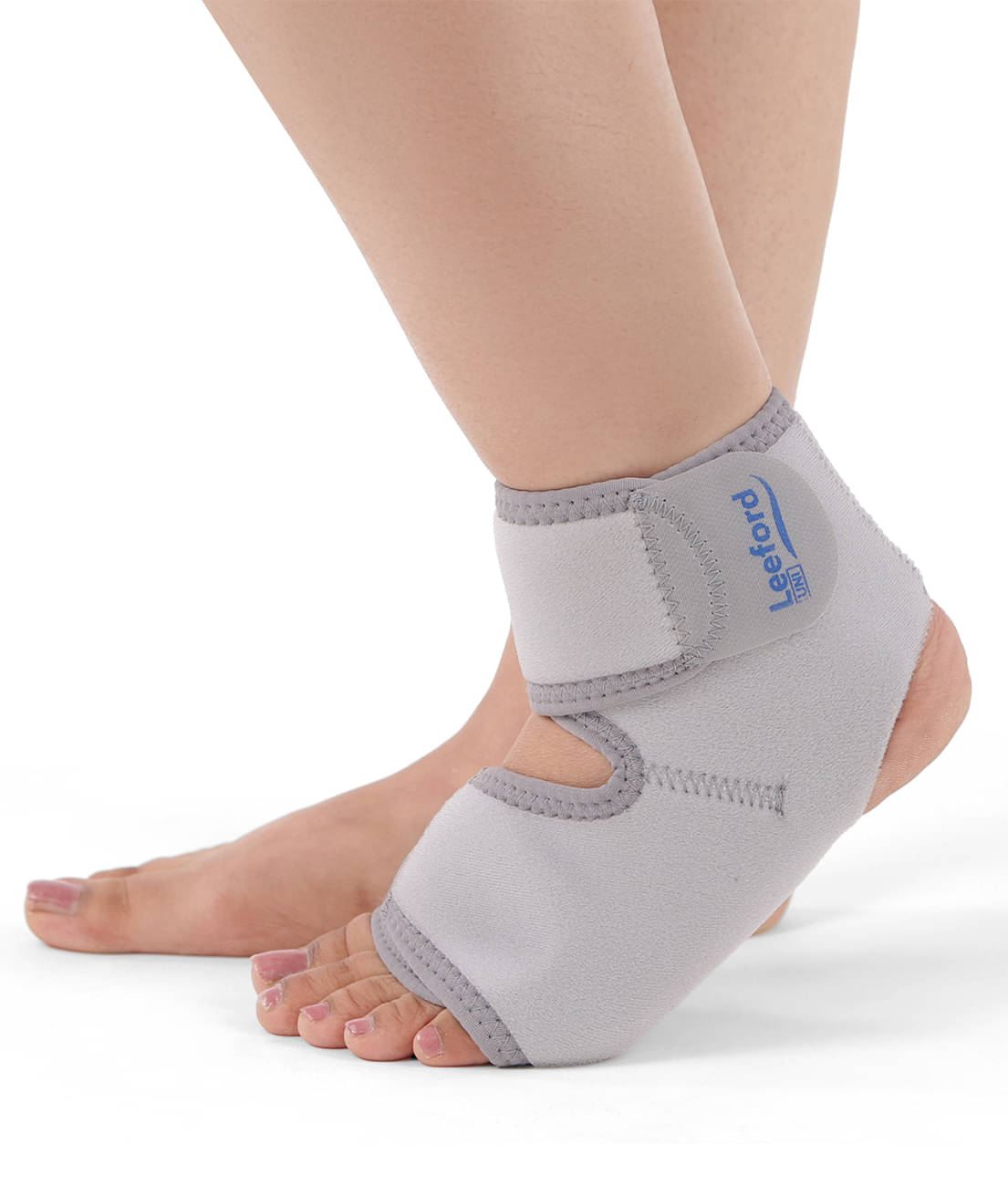     			Leeford Ankle Wrap, Adjustable Ankle Brace for Pain Relief, Injury Recovery & Foot Support (Pack of 1)