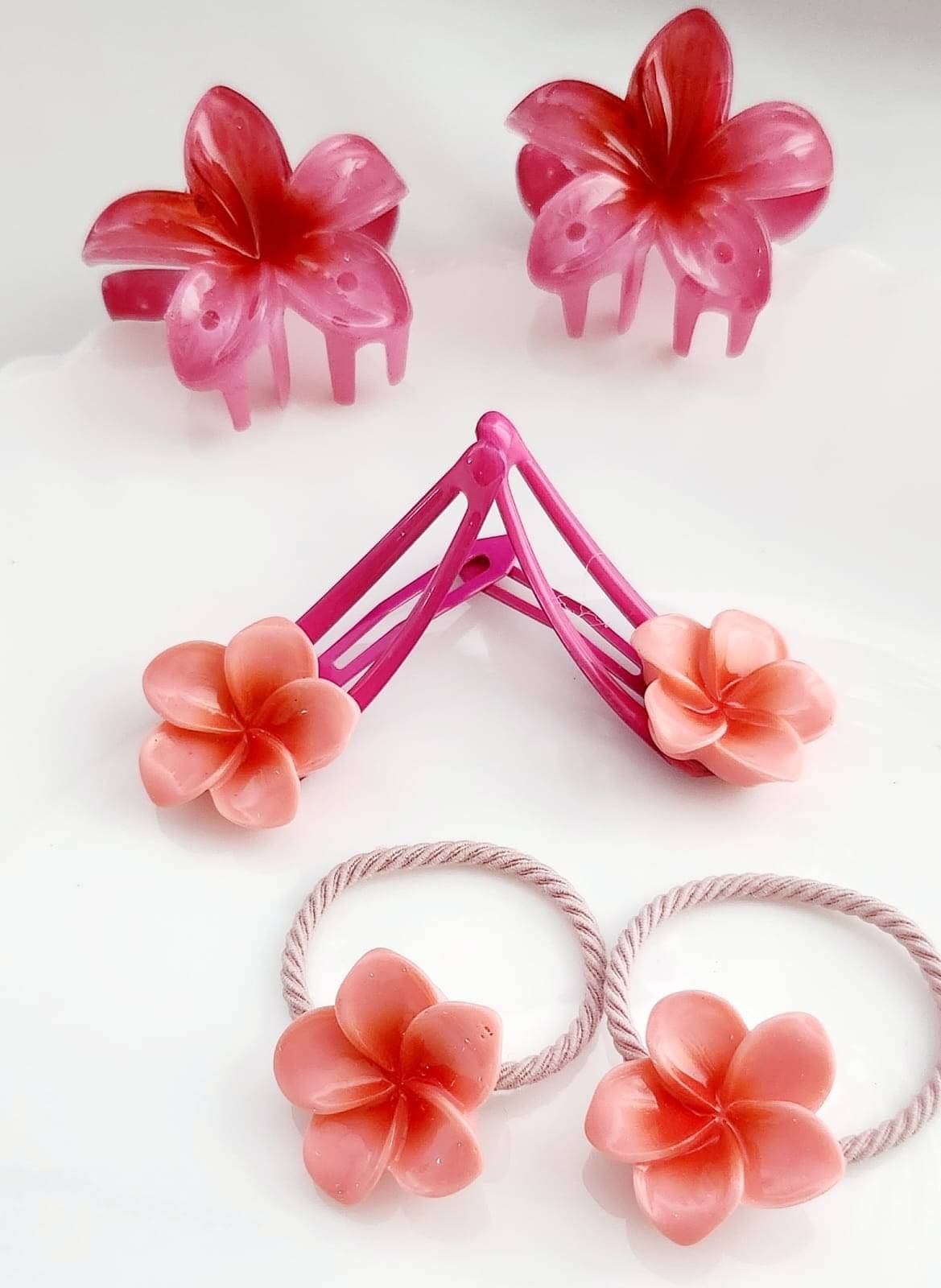 Piu Jewels Maroon Hair Accessory Set ( Pack of 3 )     			Piu Jewels Maroon Hair Accessory Set ( Pack of 3 )