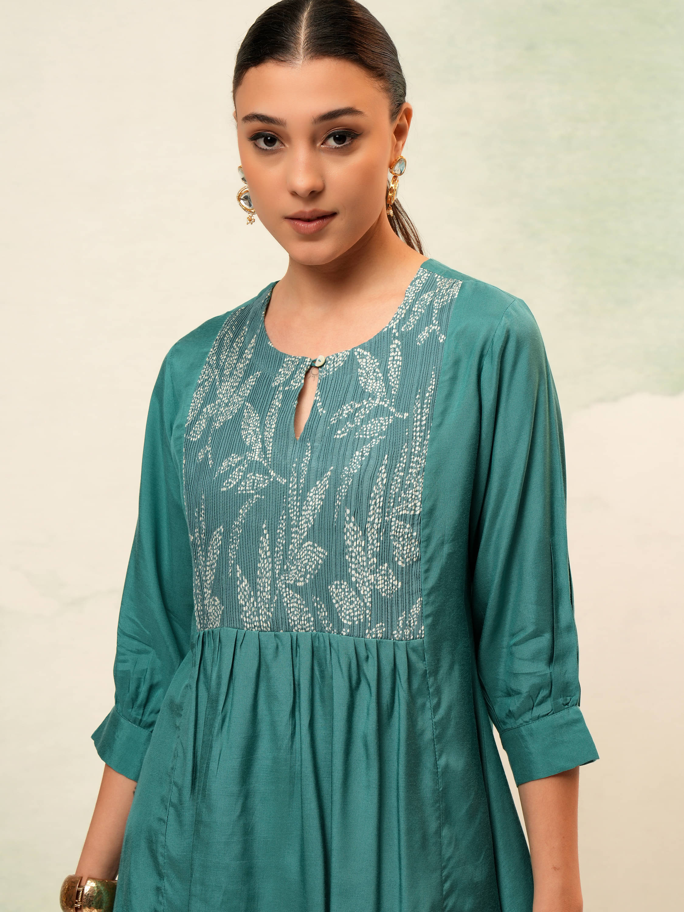     			Vishudh Women's Viscose Peplum Top ( Blue )