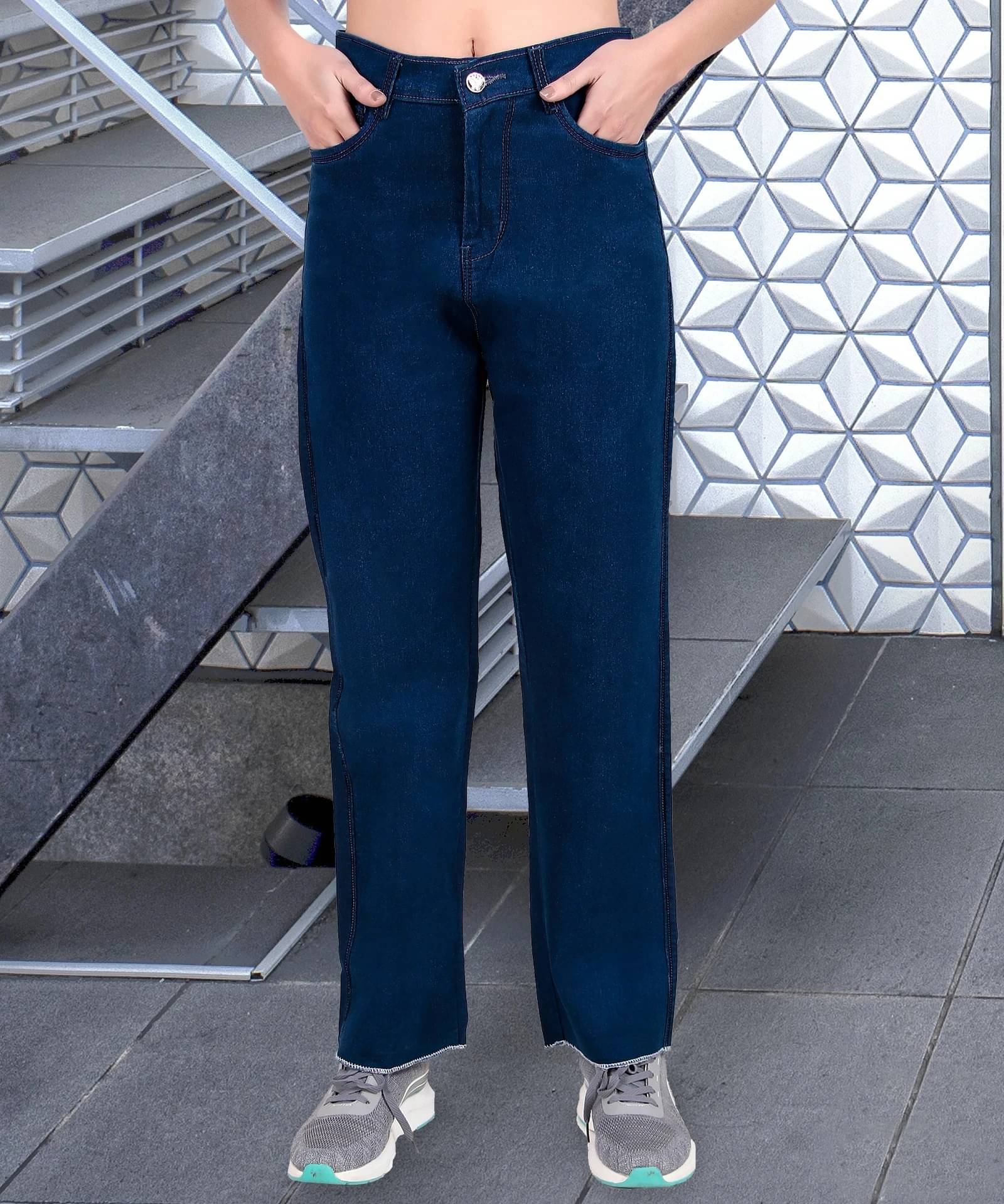     			Coutume Collections Women's Boyfriend Fit Mid-Rise Jeans ( Blue )