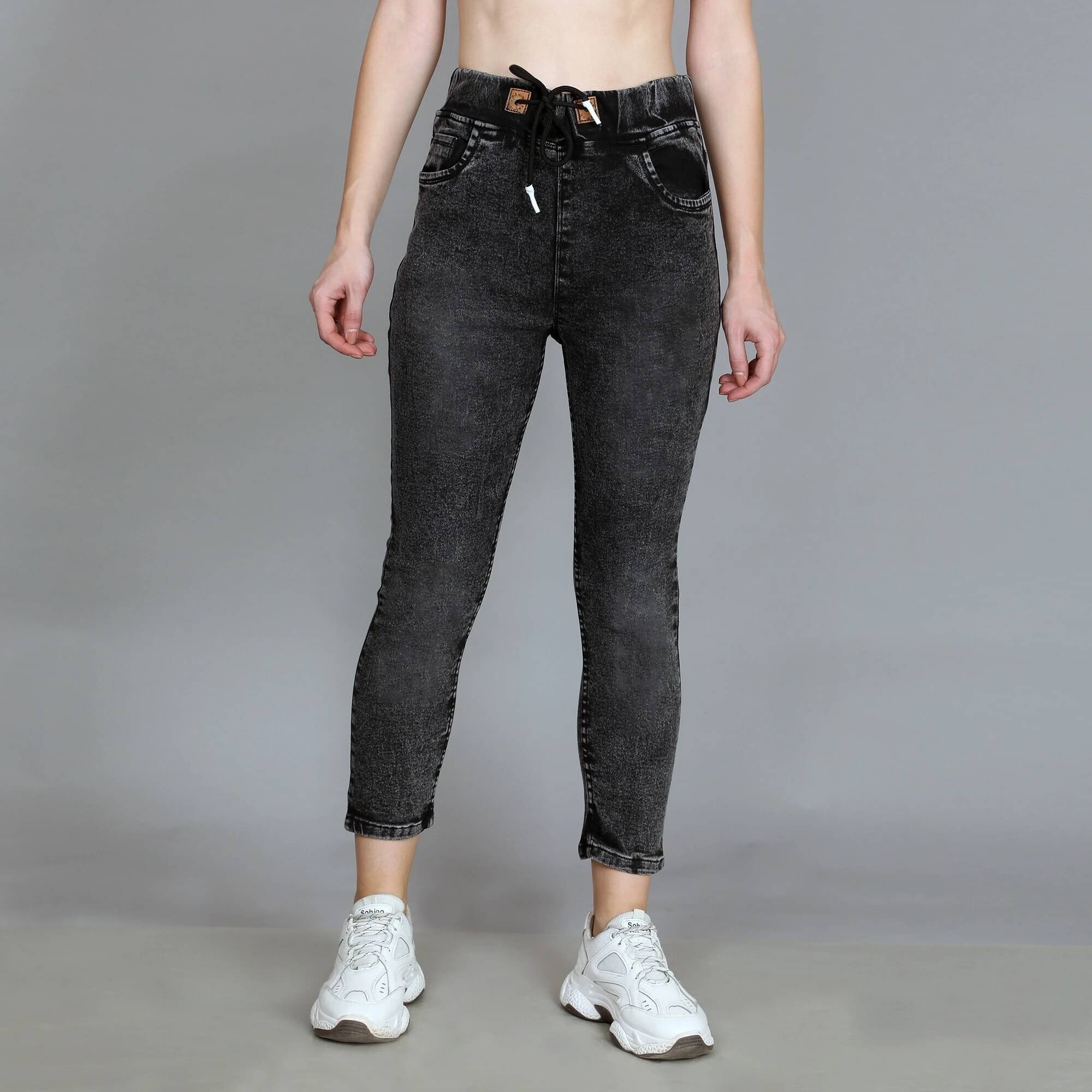     			Coutume Collections Women's Jogger Mid-Rise Jeans ( Black )